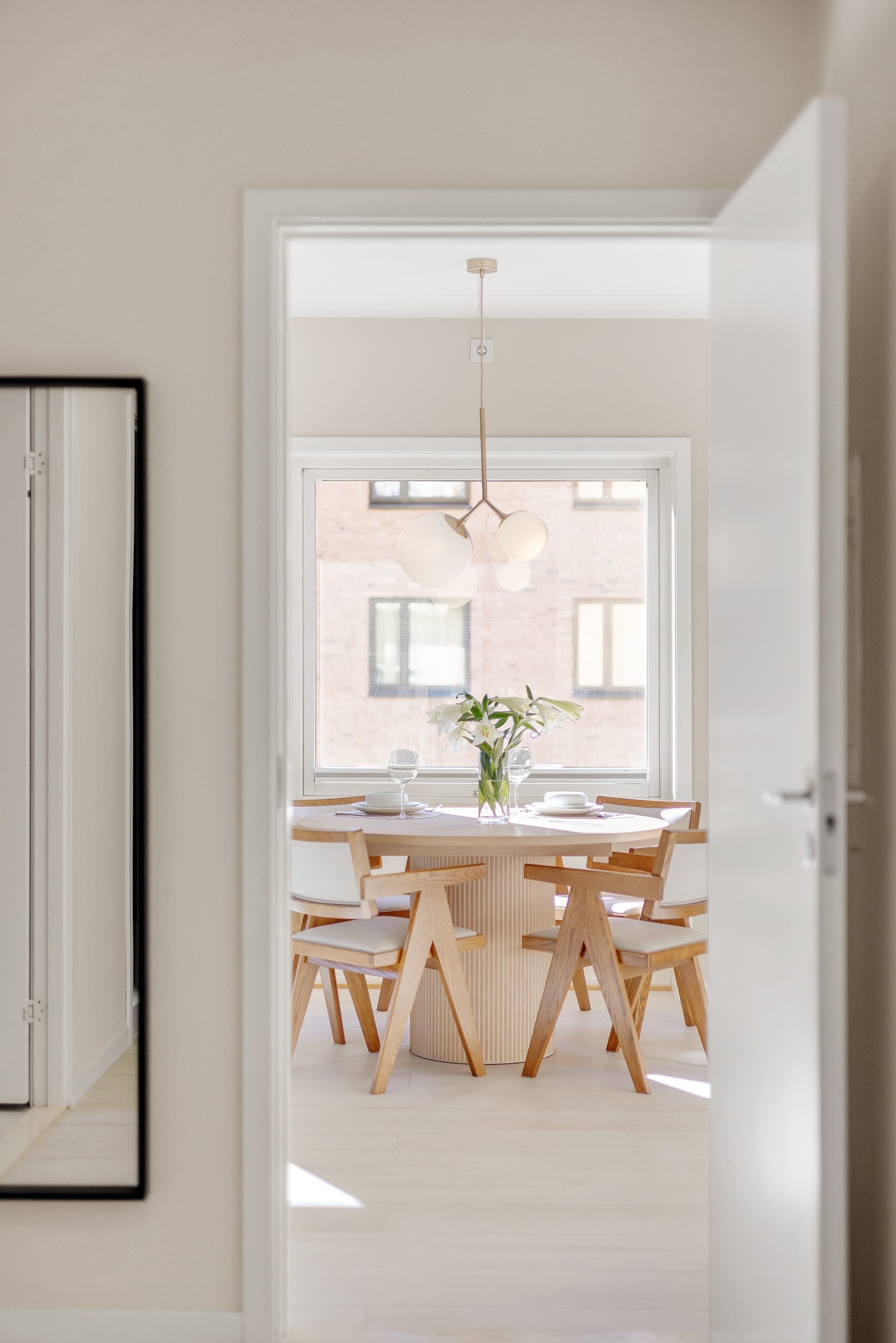 Flott samlepunkt i leiligheten. Galleribilde