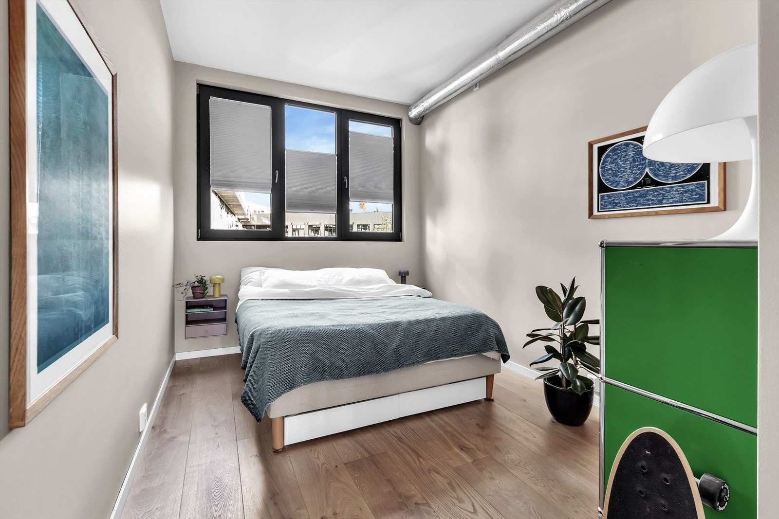 Hovedsoverommet er vendt mot bakgård. Galleribilde