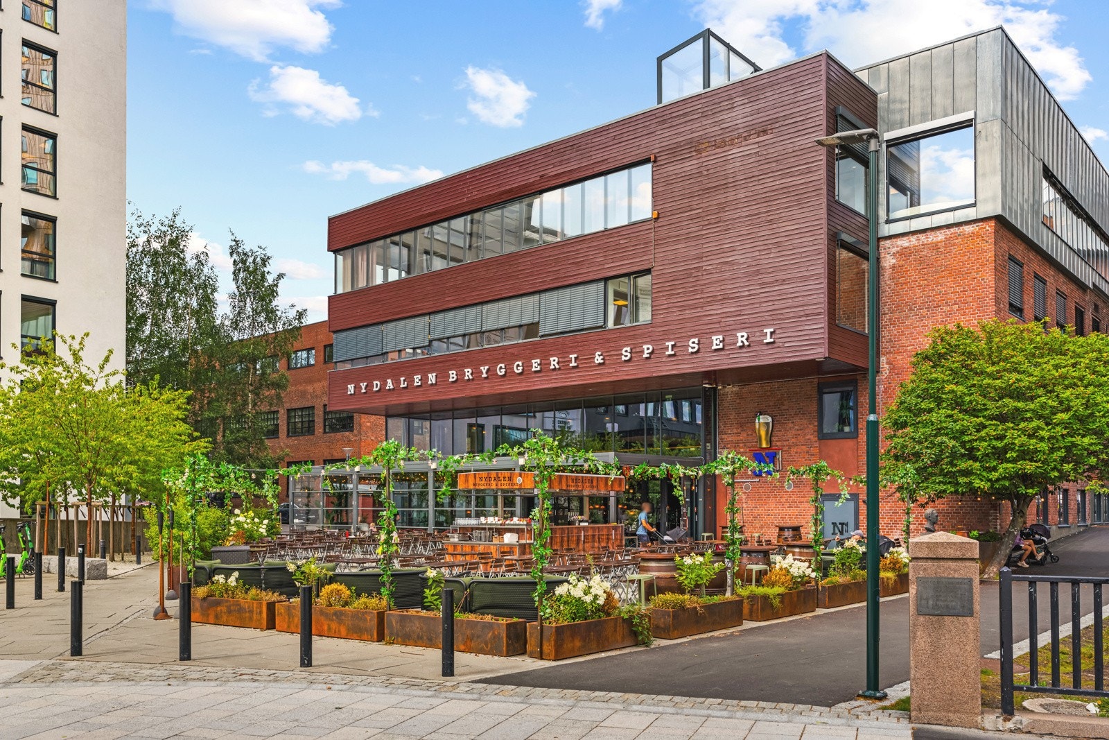 Flere spennende spisesteder i nærområdet Galleribilde