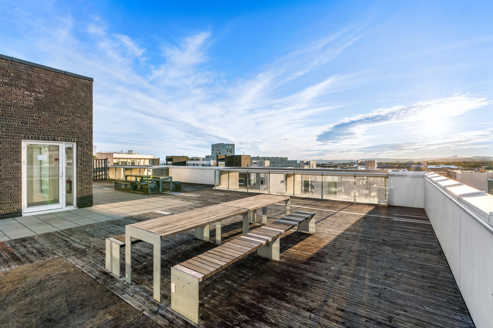Felles takterrasse med optimale solforhold og nydelig utsikt Galleribilde
