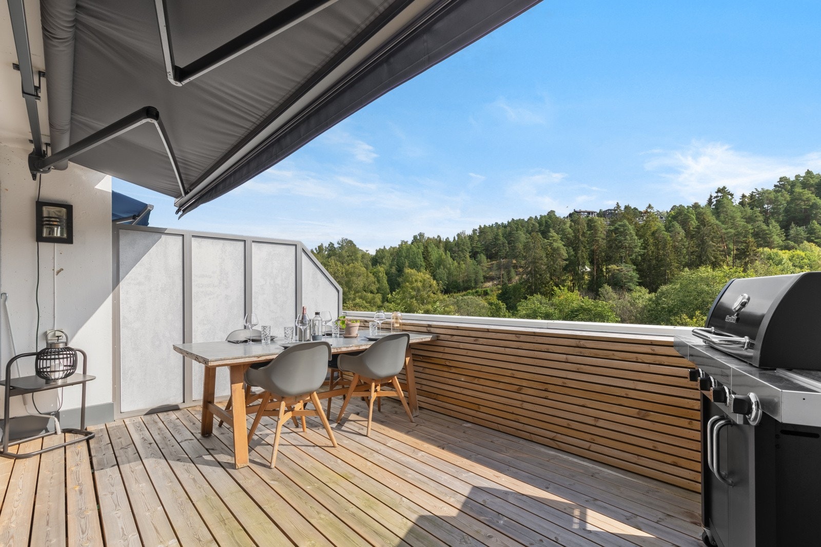 Terrassen areal gir gode møbleringsmuligheter. Galleribilde