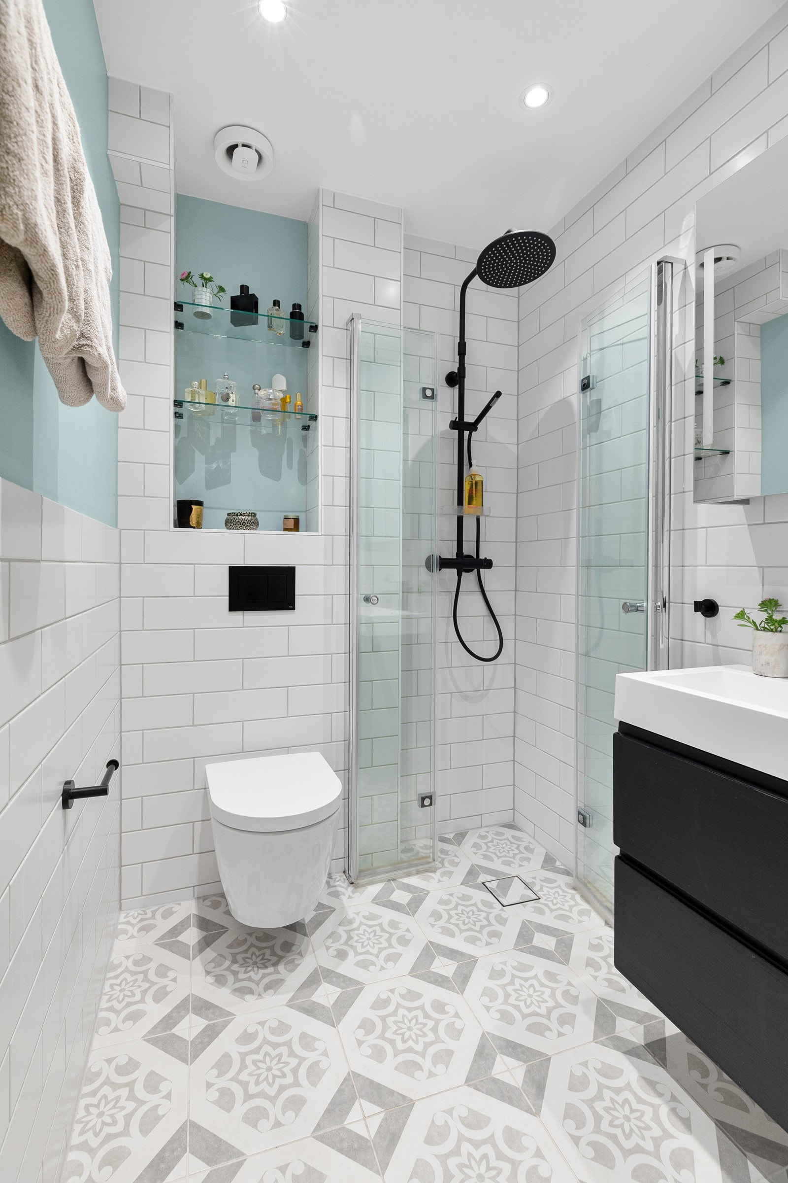 Baderom pusset opp i 2021 av Mithassel ingenør- og rørleggerbedrift AS Galleribilde