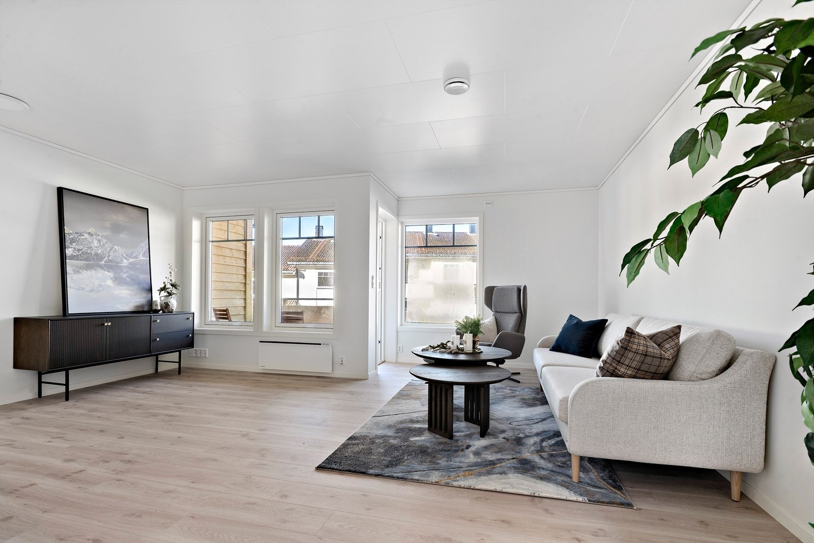Lyst og pent rekkehus over to etasjer i et koselig sameie på Viebøen. Galleribilde