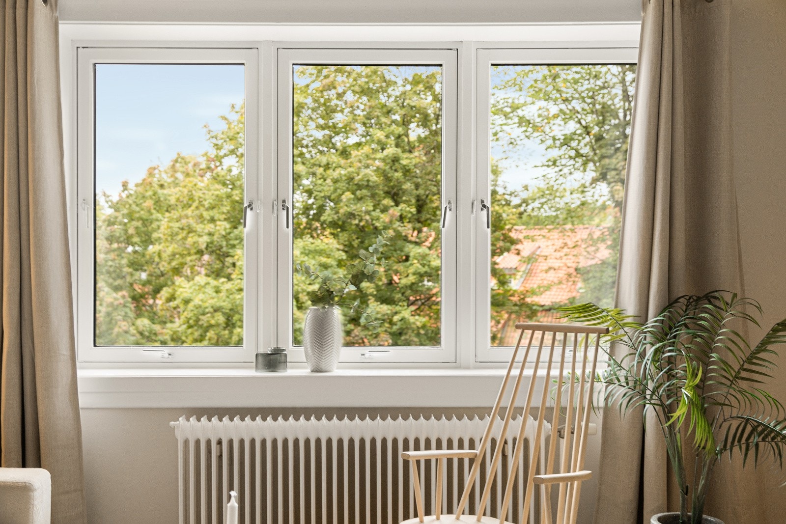 Her bor du midt i en idyllisk park langs Akerselvas bredde, rett ved koselige Hønse-Lovisas hus. Galleribilde