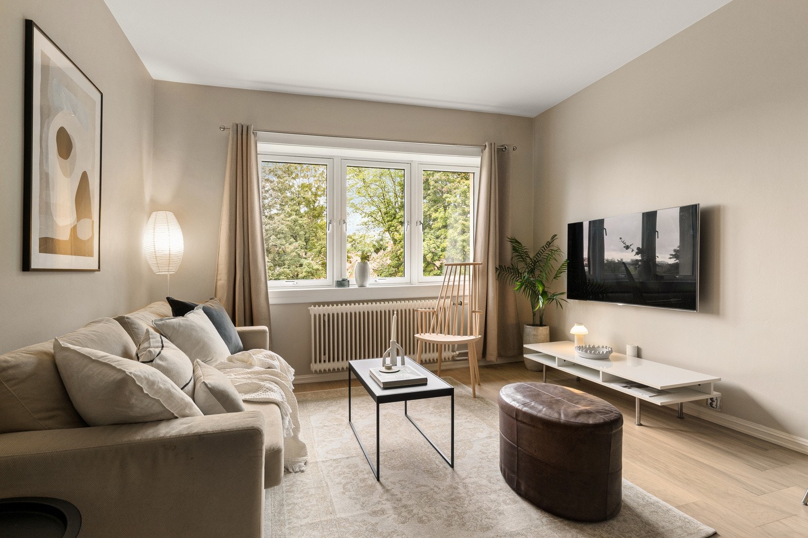 Jon-Kristian Krybelsrud v/ Privatmegleren Soria Moria ønsker deg velkommen Sandakerveien 10 R på øvre Grünerløkka! Galleribilde