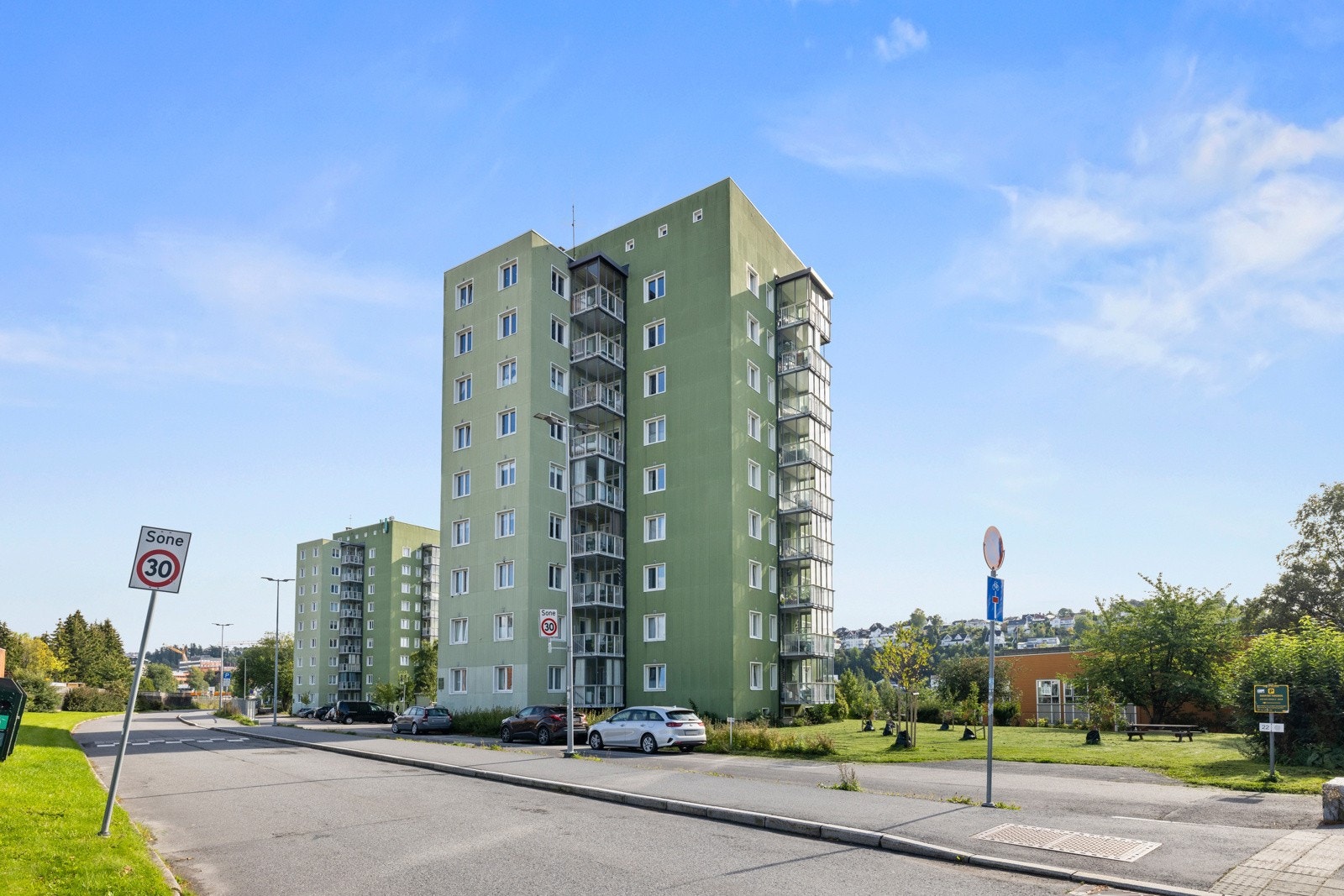 Leiligheten ligger i et rolig, men svært sentralt boligområde på Etterstad Galleribilde