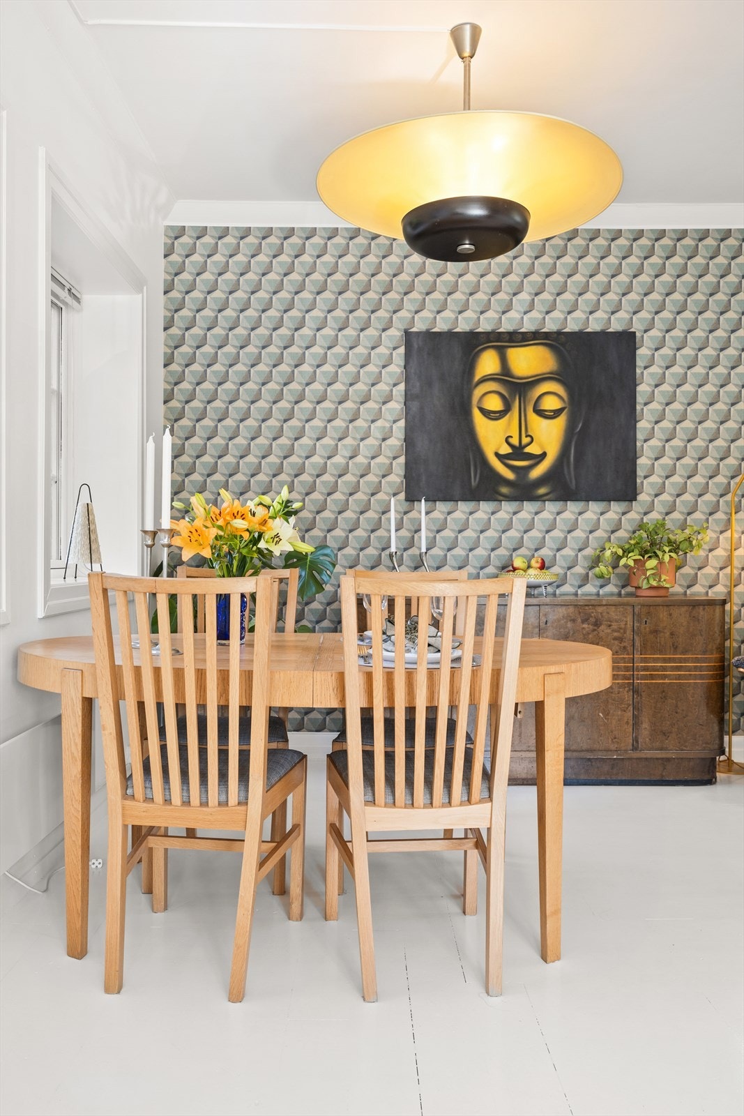 Her kan du invitere venner og familie til hyggelige lag. Galleribilde