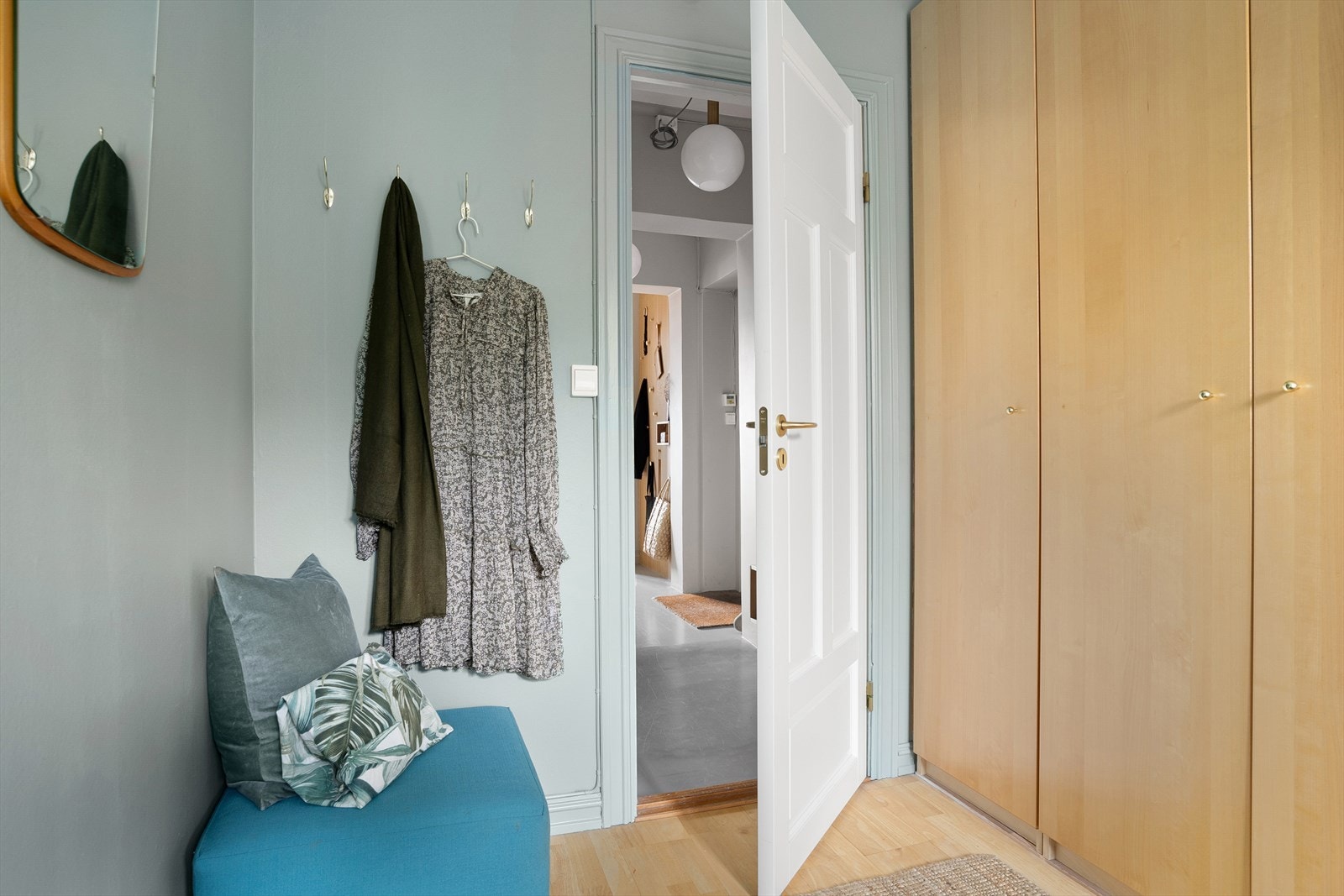 Her er det også godt med skapplass. Galleribilde