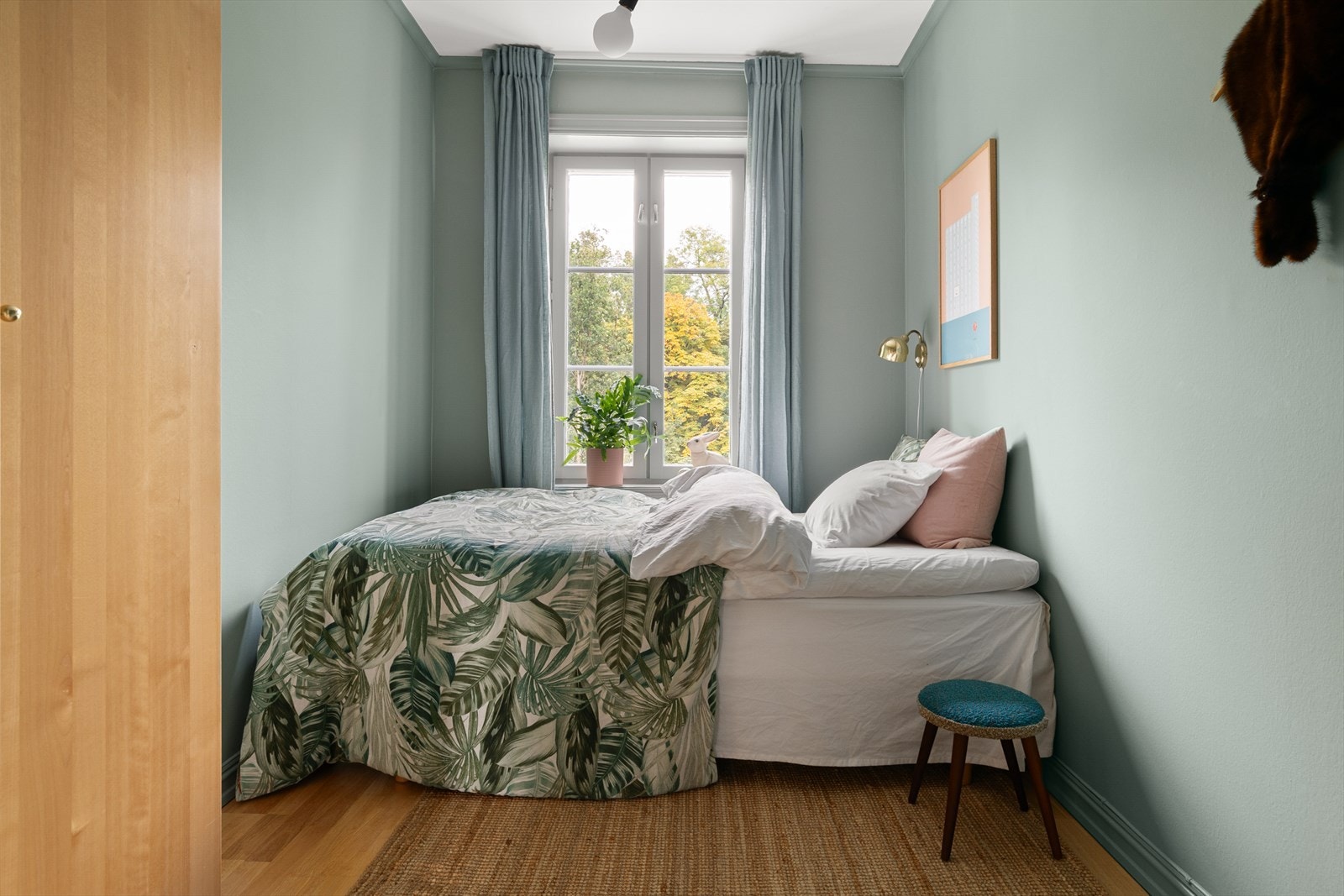 Soverom 2 kan innredes og benyttes etter behov. For selger har dette vært benyttet som et gjesterom. Galleribilde