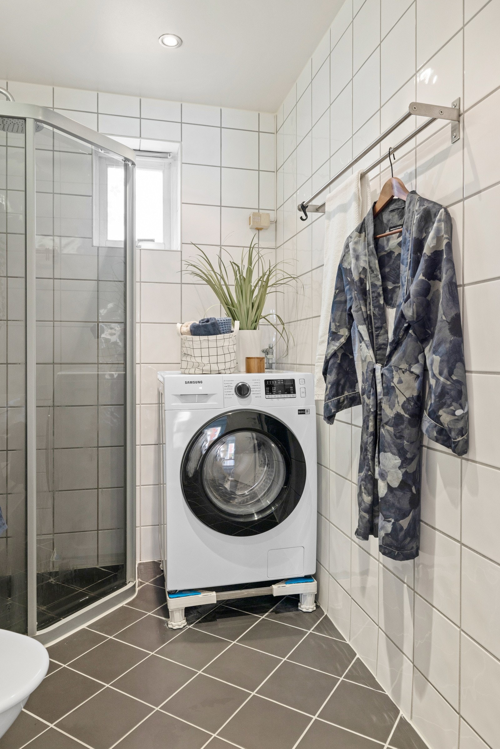 Badet ble pusset opp i regi av borettslaget i 2005, og fremstår som velholdt og pent Galleribilde