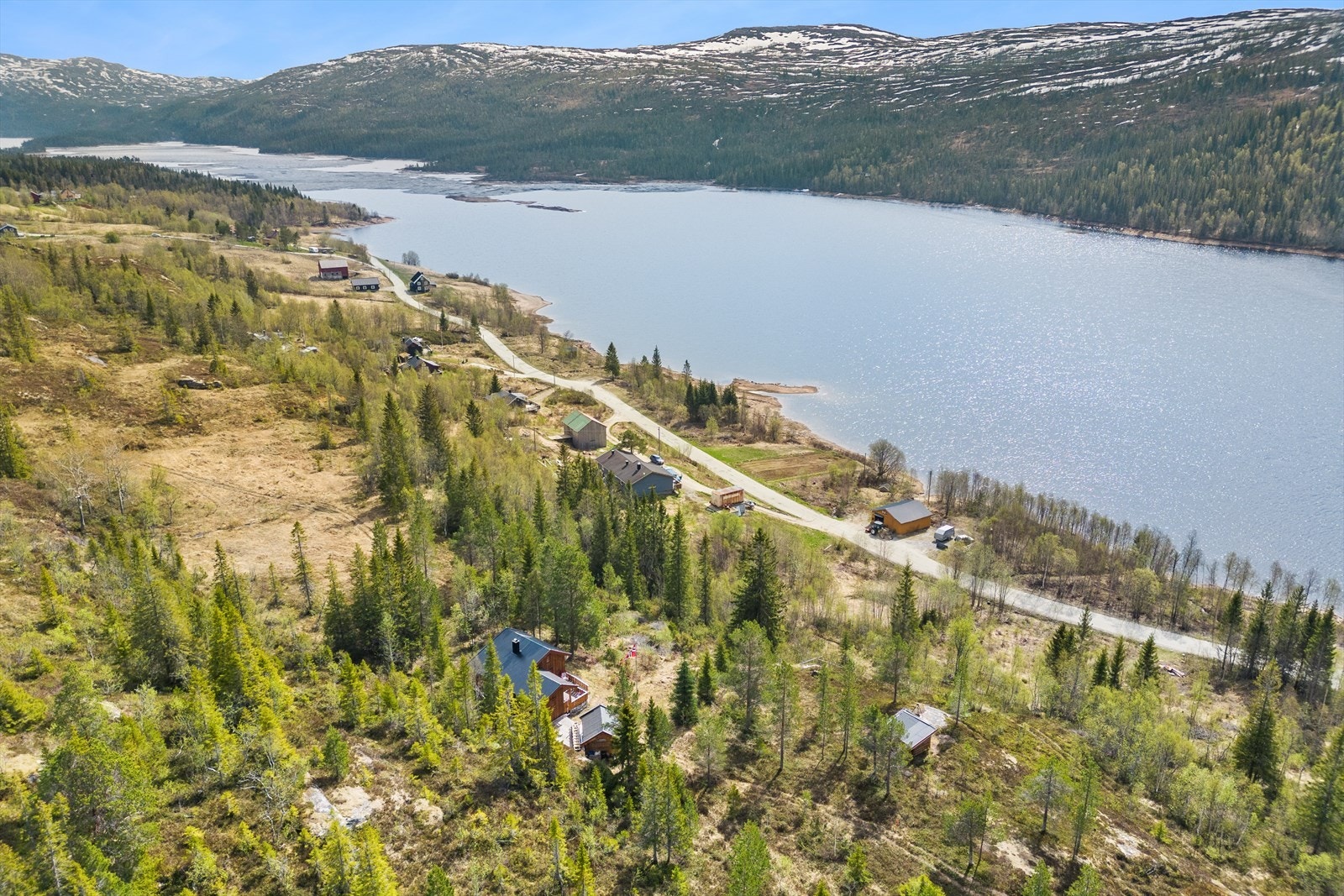 Veldig lettvint å komme seg til hytta fra Mo en ettermiddag. Således har hytta også vært et samlingspunkt for storfamilien og venner. Galleribilde