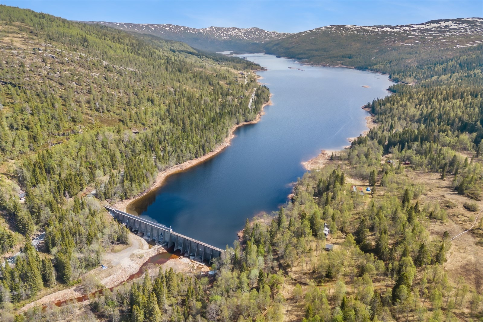 Andfiskvatnet er en innsjø som i en årrekke vært drikkevannskilde for Mo i Rana og forsteder. Galleribilde