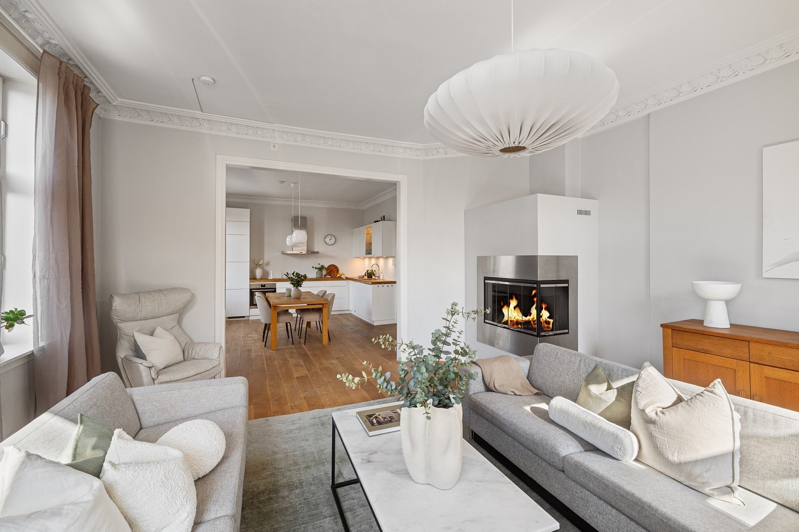 En klassisk, innholdsrik og gjennomført 3-roms med ettertraktet beliggenhet på Bolteløkka. Galleribilde