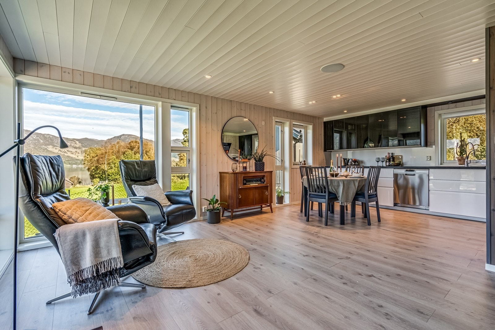 Stue/kjøkken Galleribilde