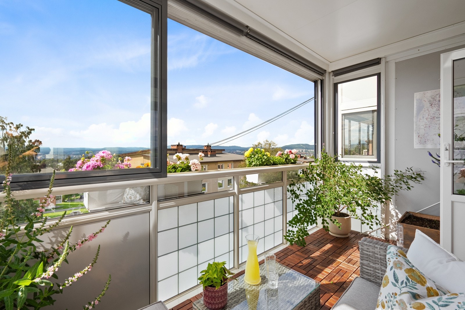 Velkommen til Mekanikerveien 14! Presentert av Privatmeglere Fridtjof Sparbo og Marius Semmerud Berg. Galleribilde