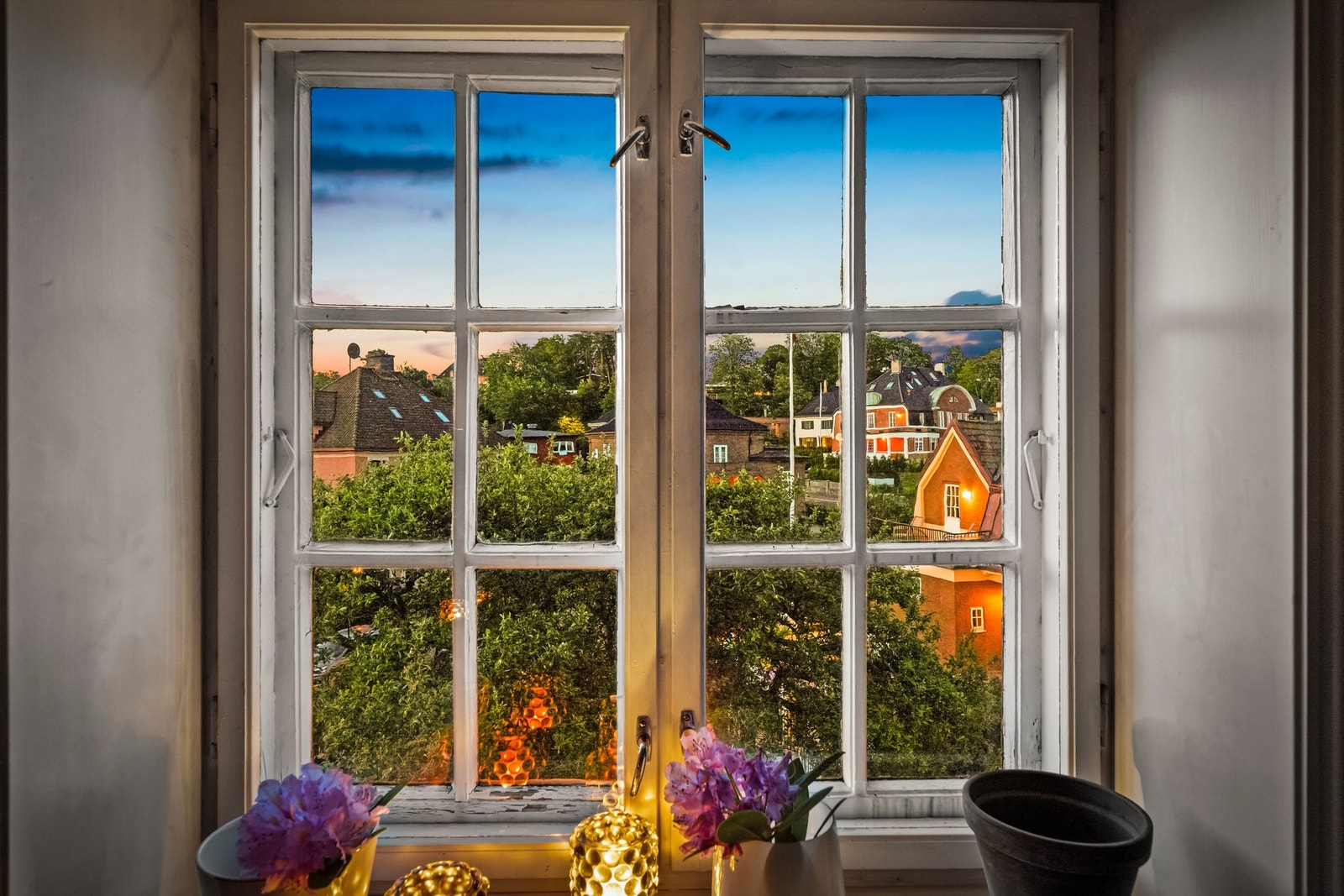 Hyggelig utsyn mot det idylliske strøket. Galleribilde