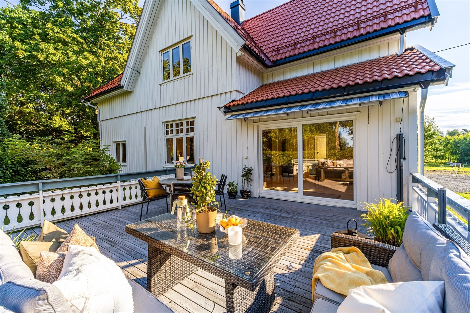 Her kan man glede seg over å invitere til store venne-/familieselskap. Galleribilde