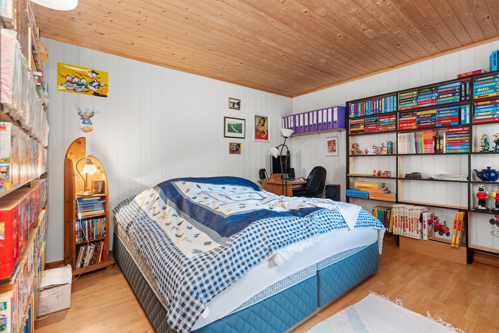 Stort soverom i underetasjen. Galleribilde