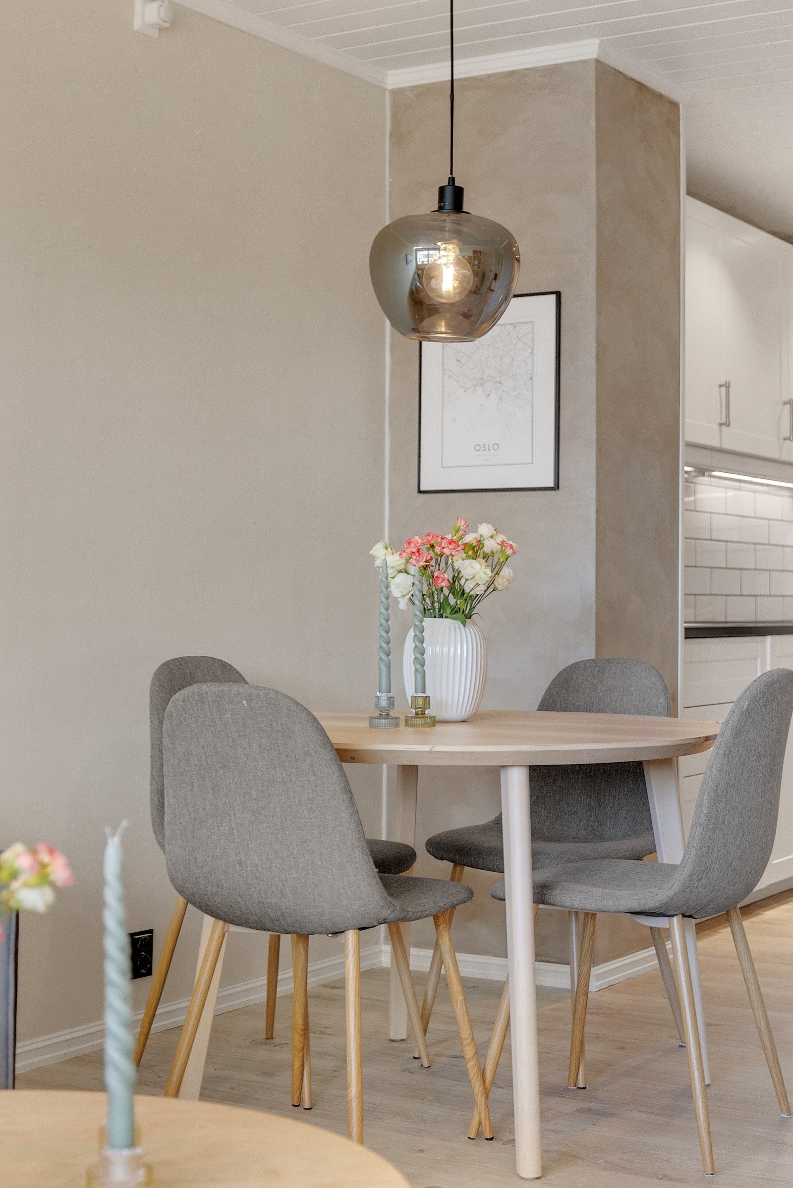 God plass til spisegruppe. Galleribilde