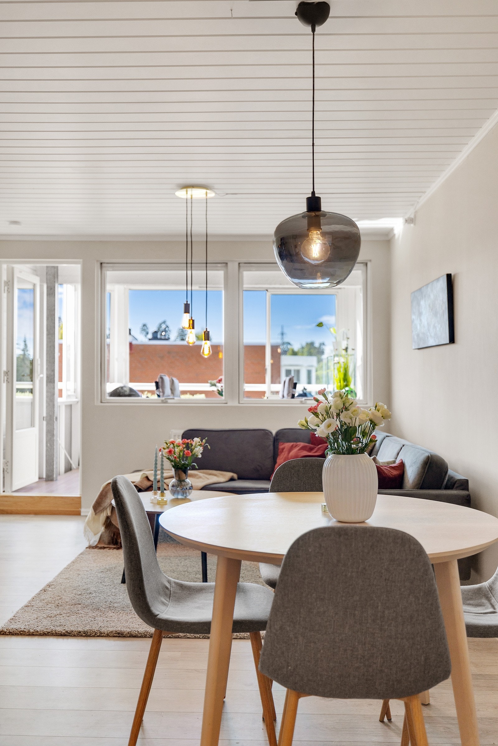 Vindusflatene slipper inn godt med lys. Galleribilde