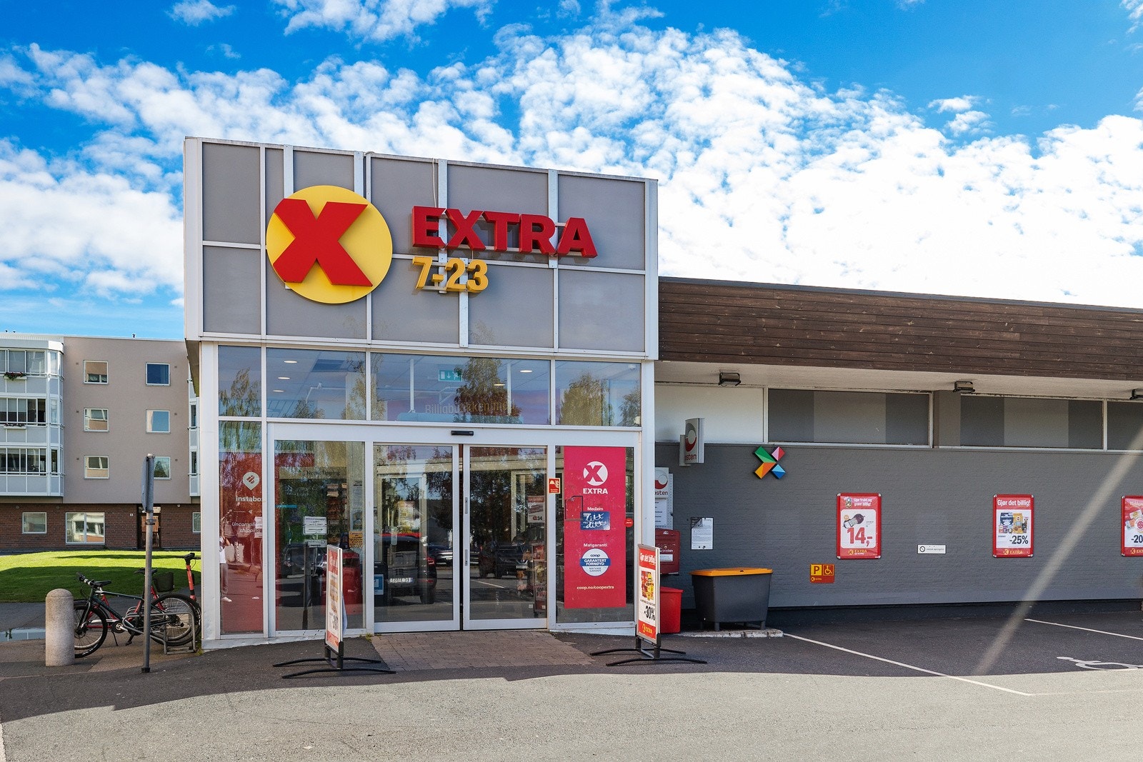 Coop Extra på Løvenstad torg ligger rett ved. Galleribilde