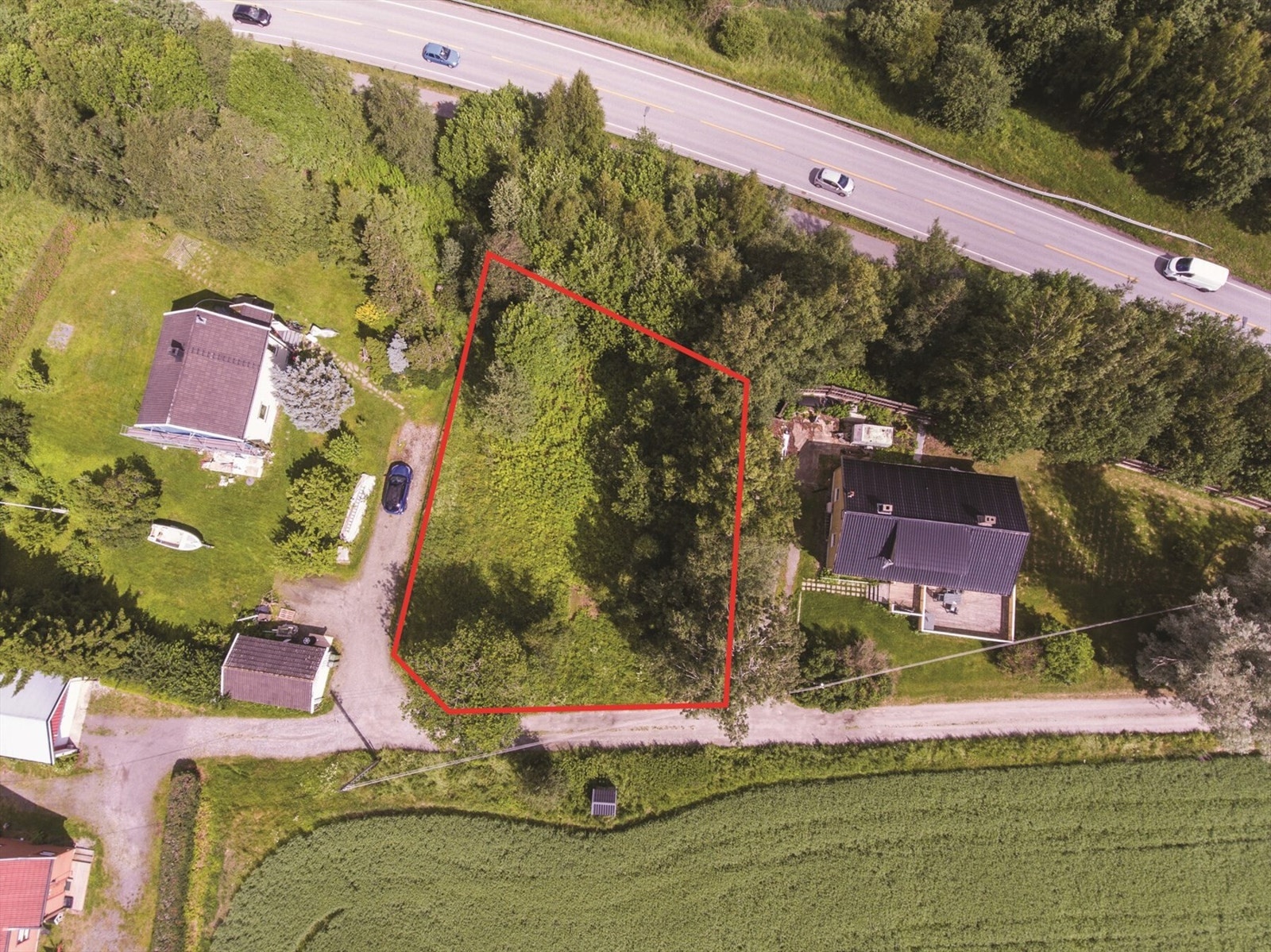 Mikael Ufuk v/Eiendomsmeglerne har gleden av å presentere Haldenveien 758! Galleribilde