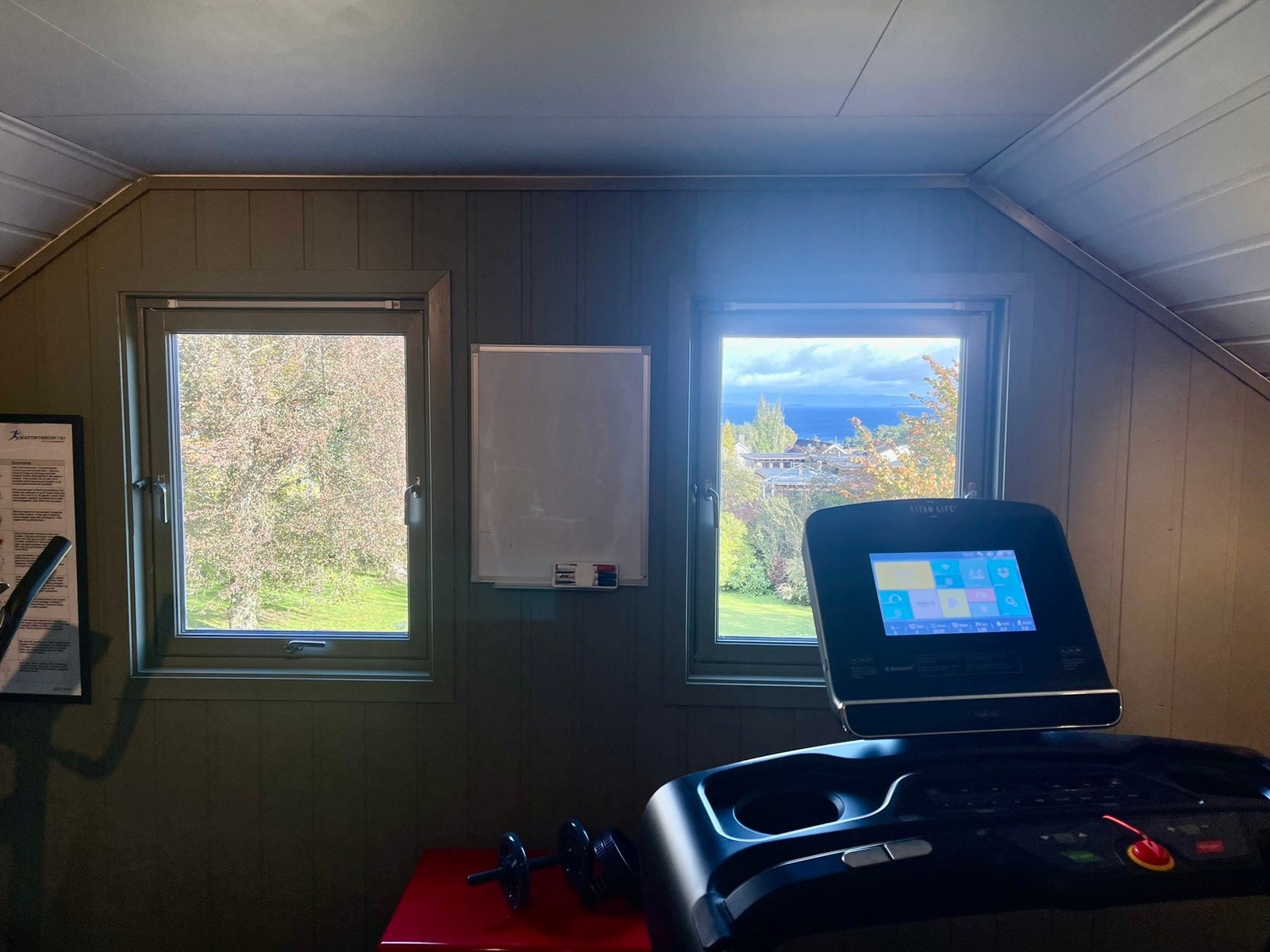 Her kan man løpe og nyte en sjeldent flott utsikt fra mølla. Galleribilde