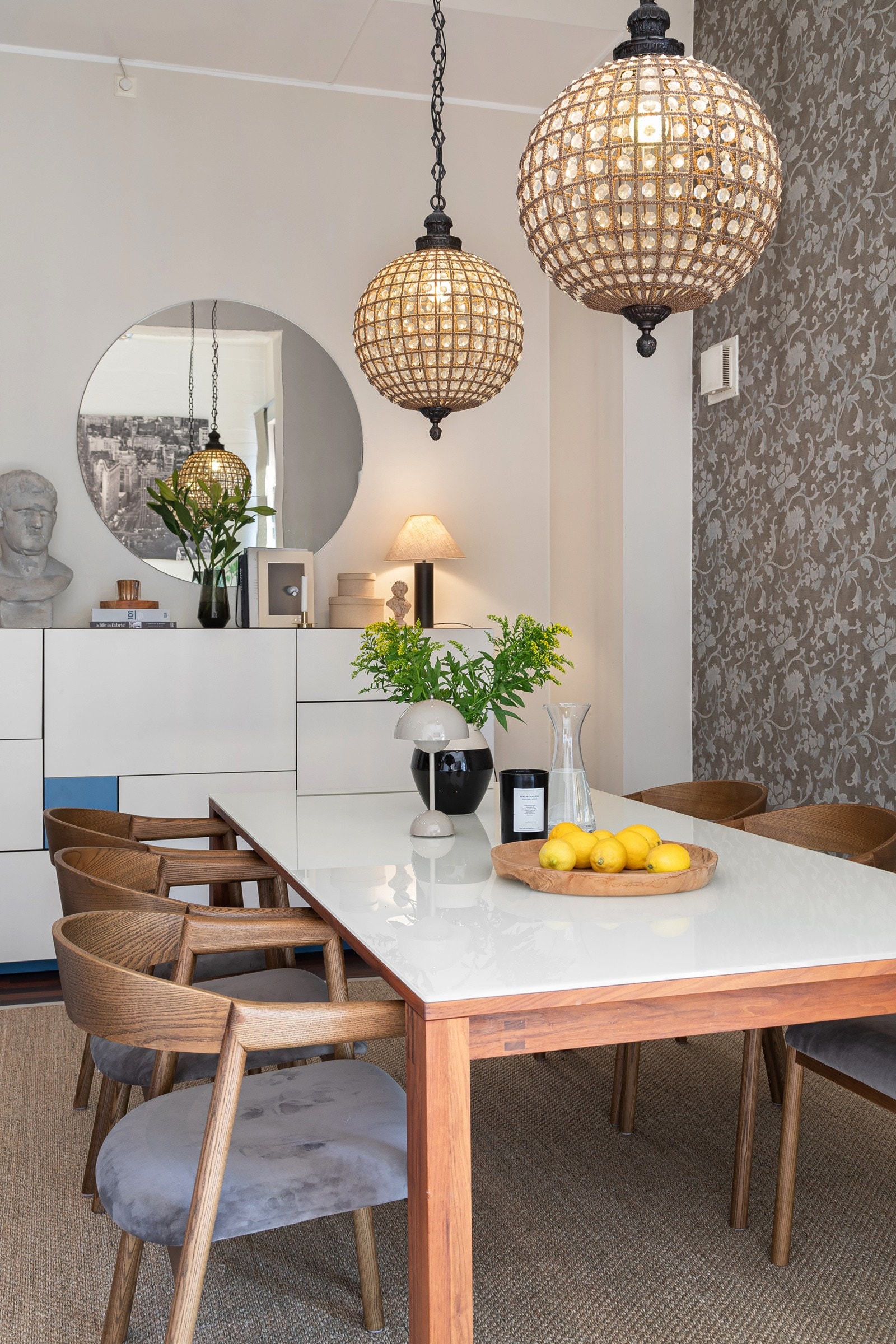 Blant 70 utvalgte bolig-reportasjer i interiørbladet Bonytt ble leiligheten i 2010 kåret til Norges fineste bolig! Galleribilde