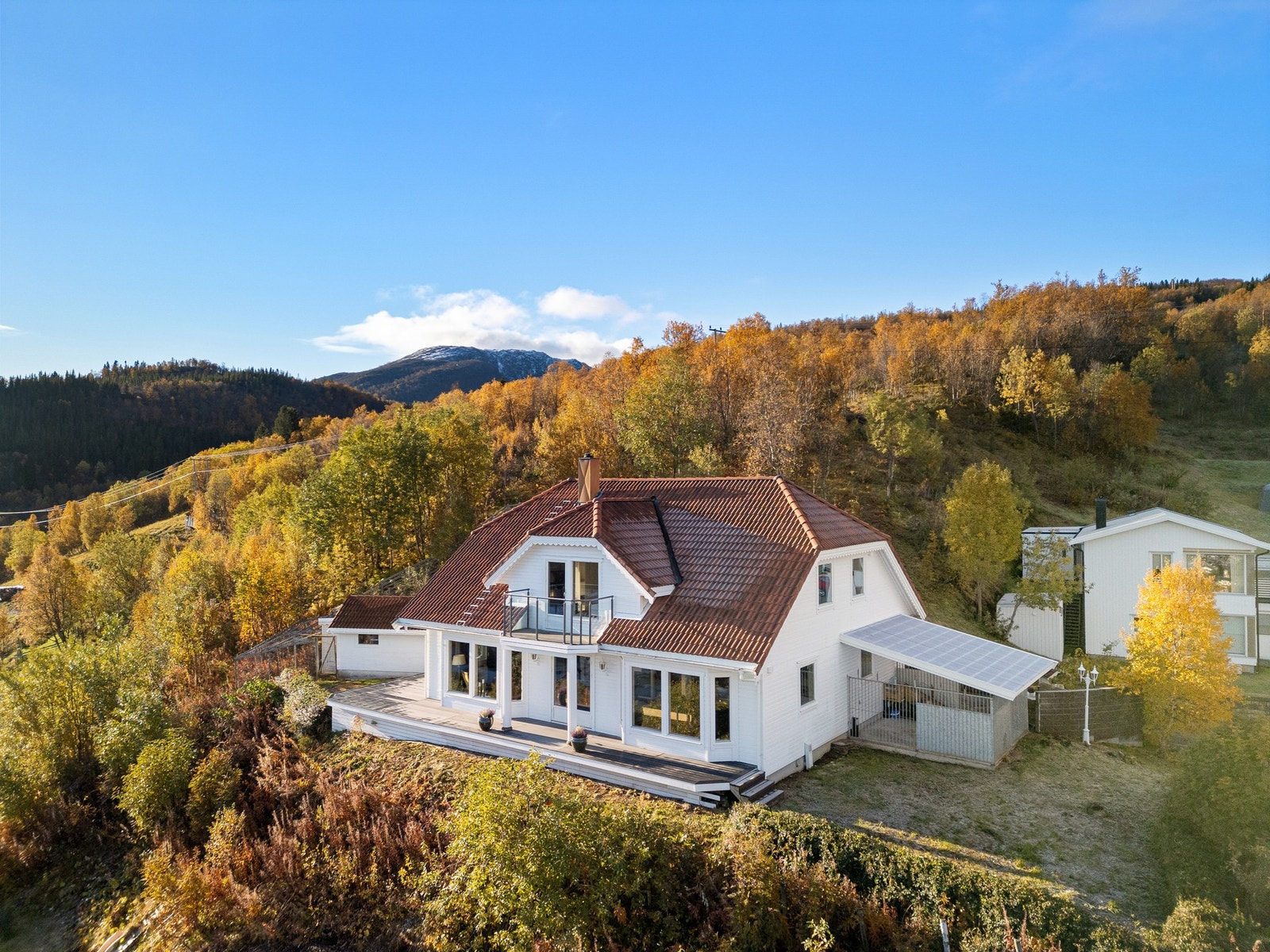 EIE eiendomsmegling v/Runar Bjørkelund presenterer Elgtråkket 5 Galleribilde