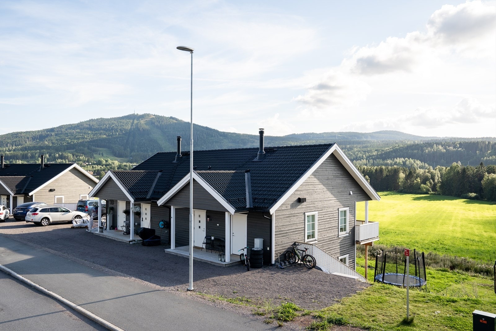 Velkommen til Nedre Hellerudhaugen 31 i Hakadal! Galleribilde