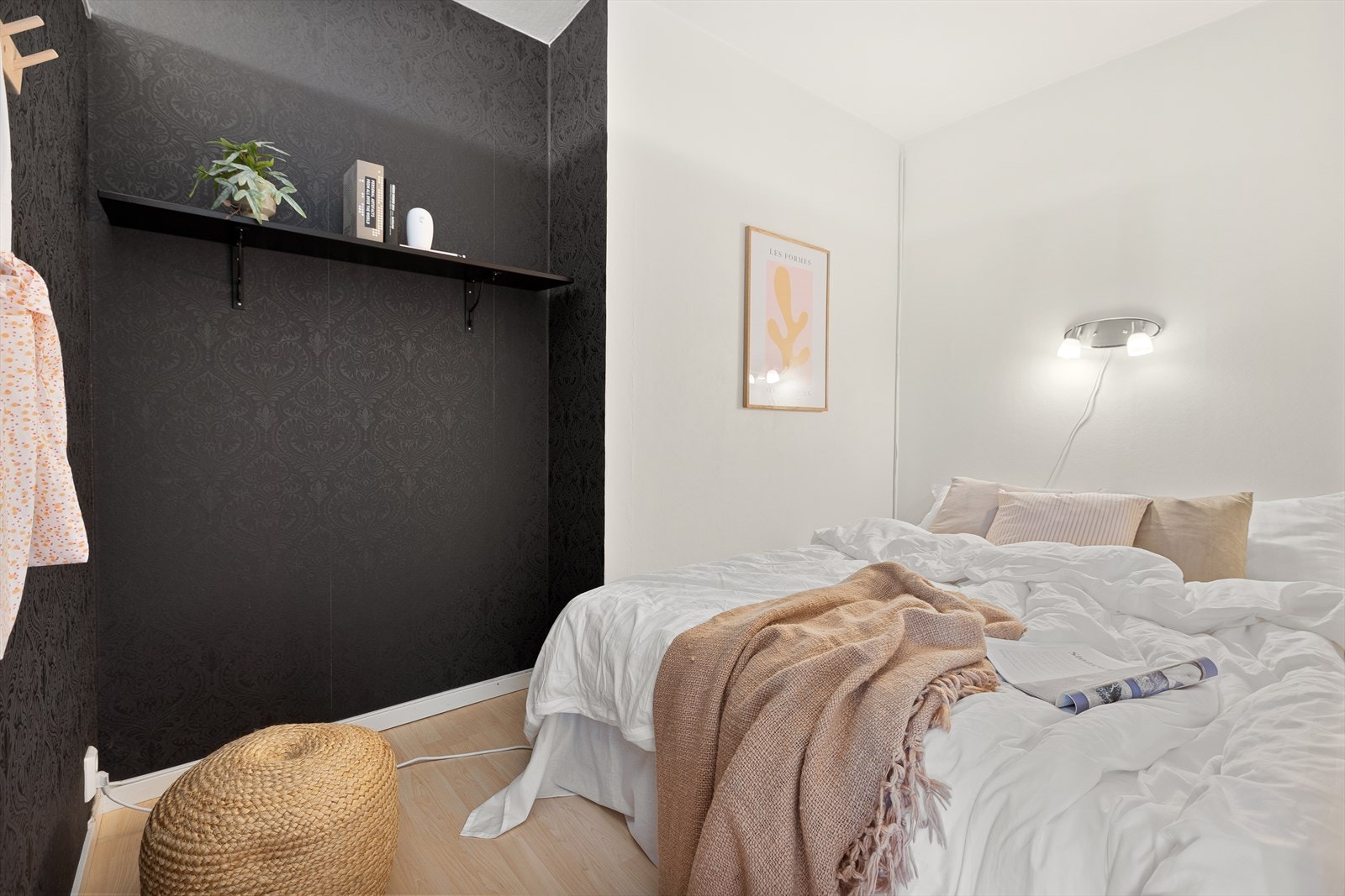 Adskilt sovealkove med plass til større seng. Galleribilde