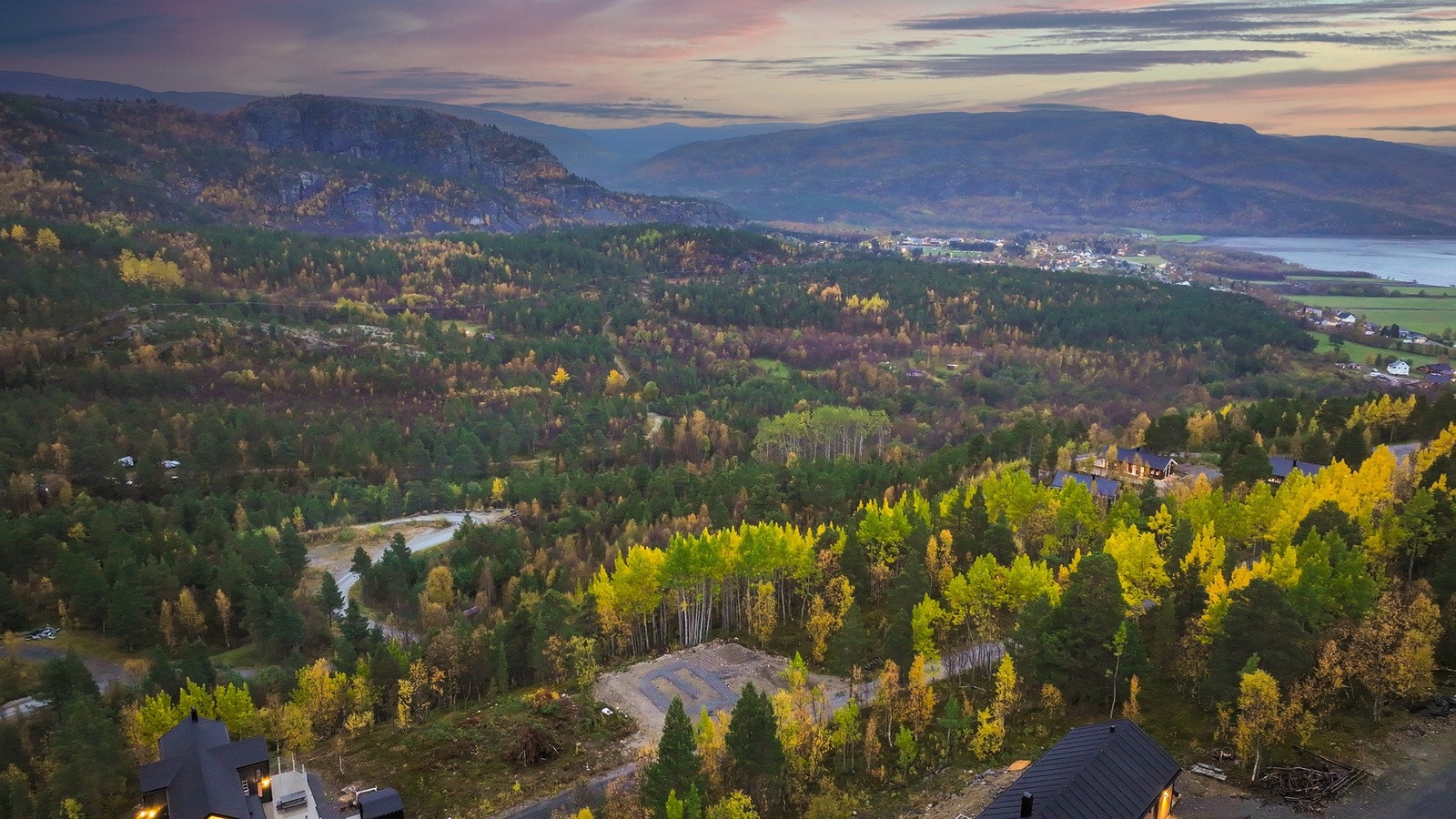 Kafé og restaurant i nærområdet. Galleribilde