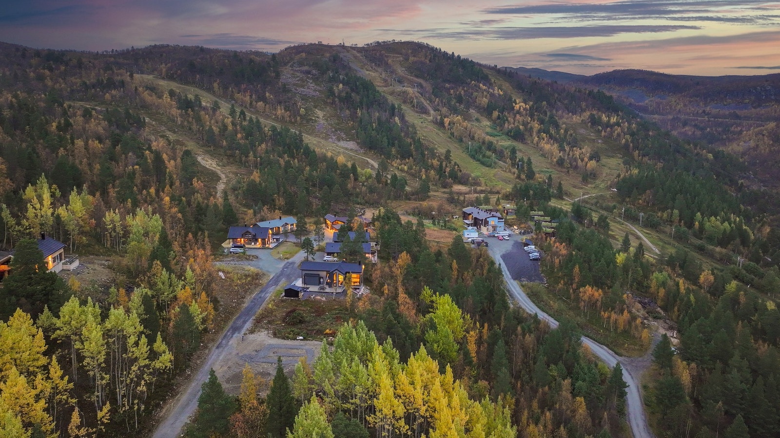 Fin beliggenhet med nærhet til alpinbakke og klatrepark. Galleribilde