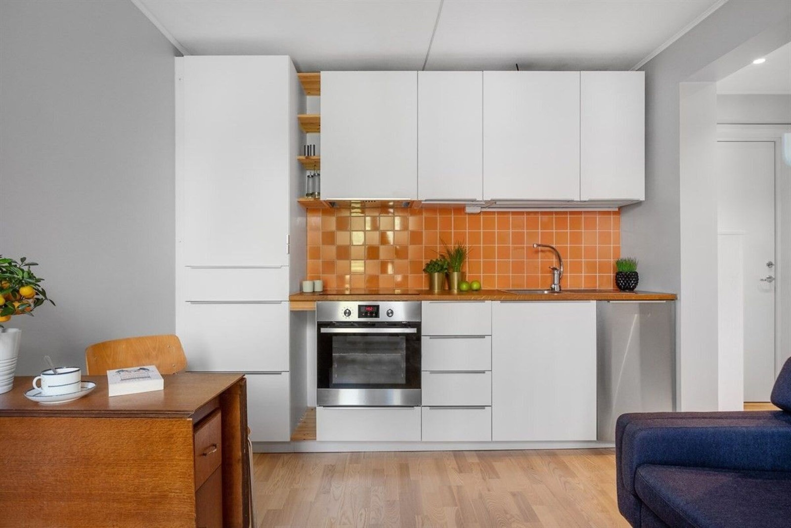 Hybeldelen er p.t. utleid til månedlig husleie på kr 13.200,-. Galleribilde