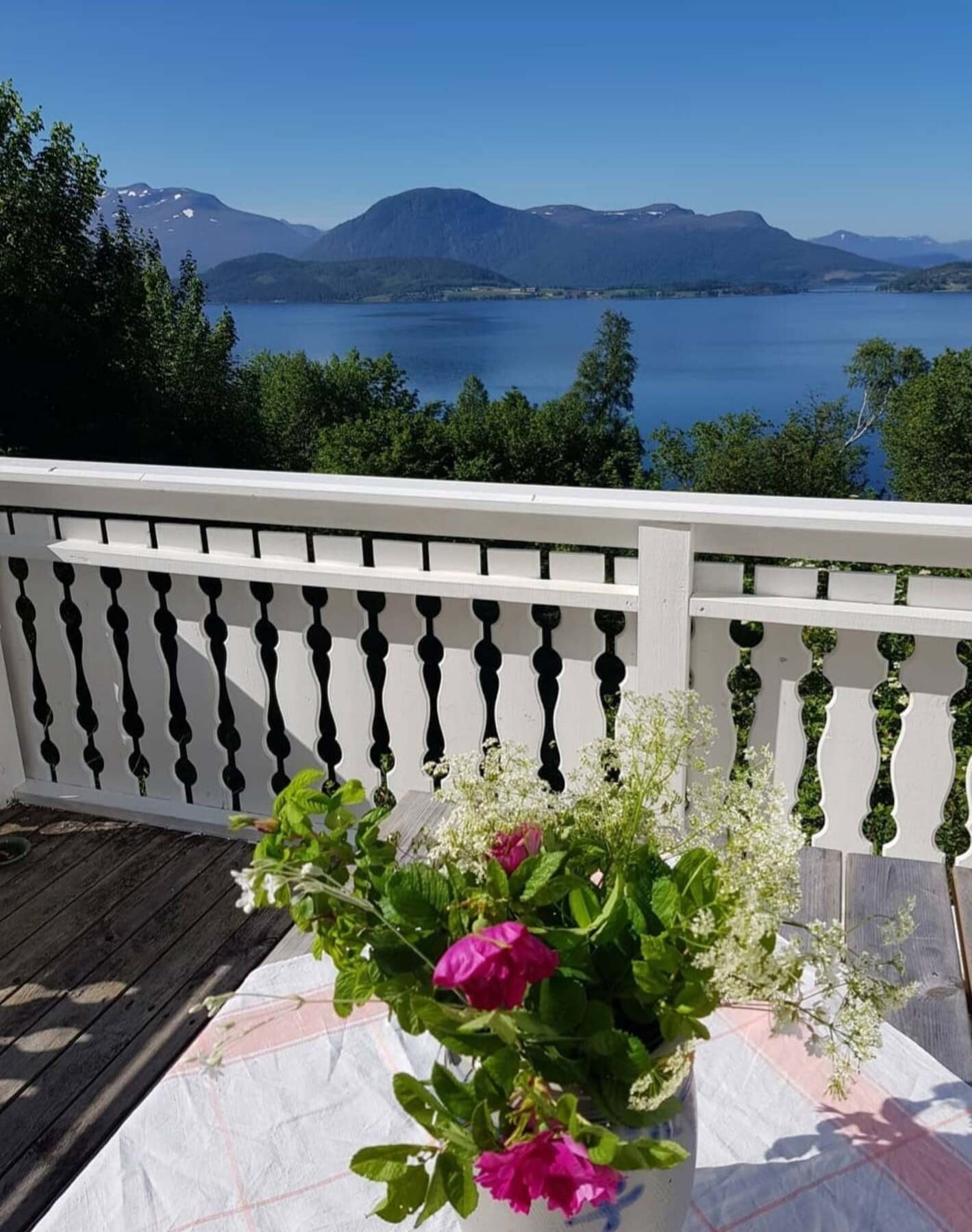 Røslia Galleribilde