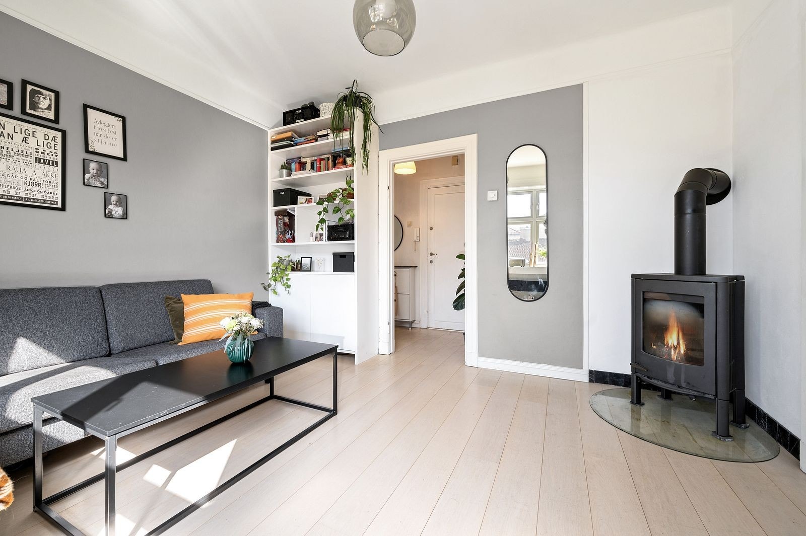 Peisen varmer godt på kalde vinterdager. Galleribilde