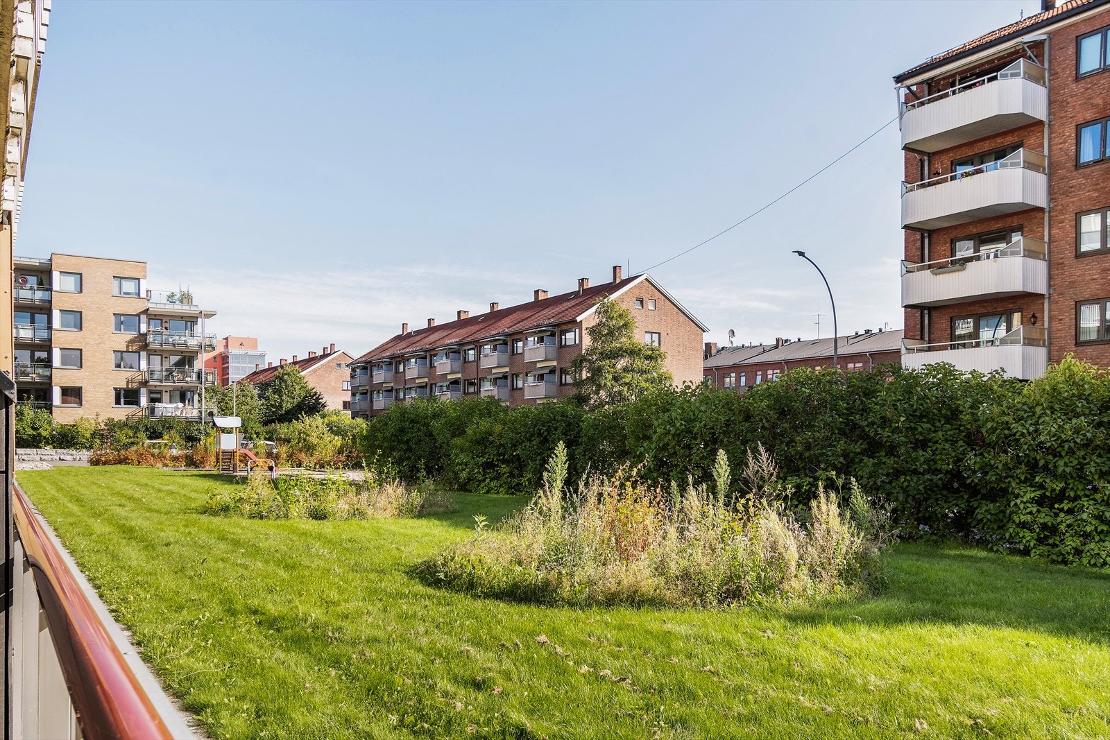 Her bor du fint til i rolige omgivelser, mot de grønne fellesområdene Galleribilde