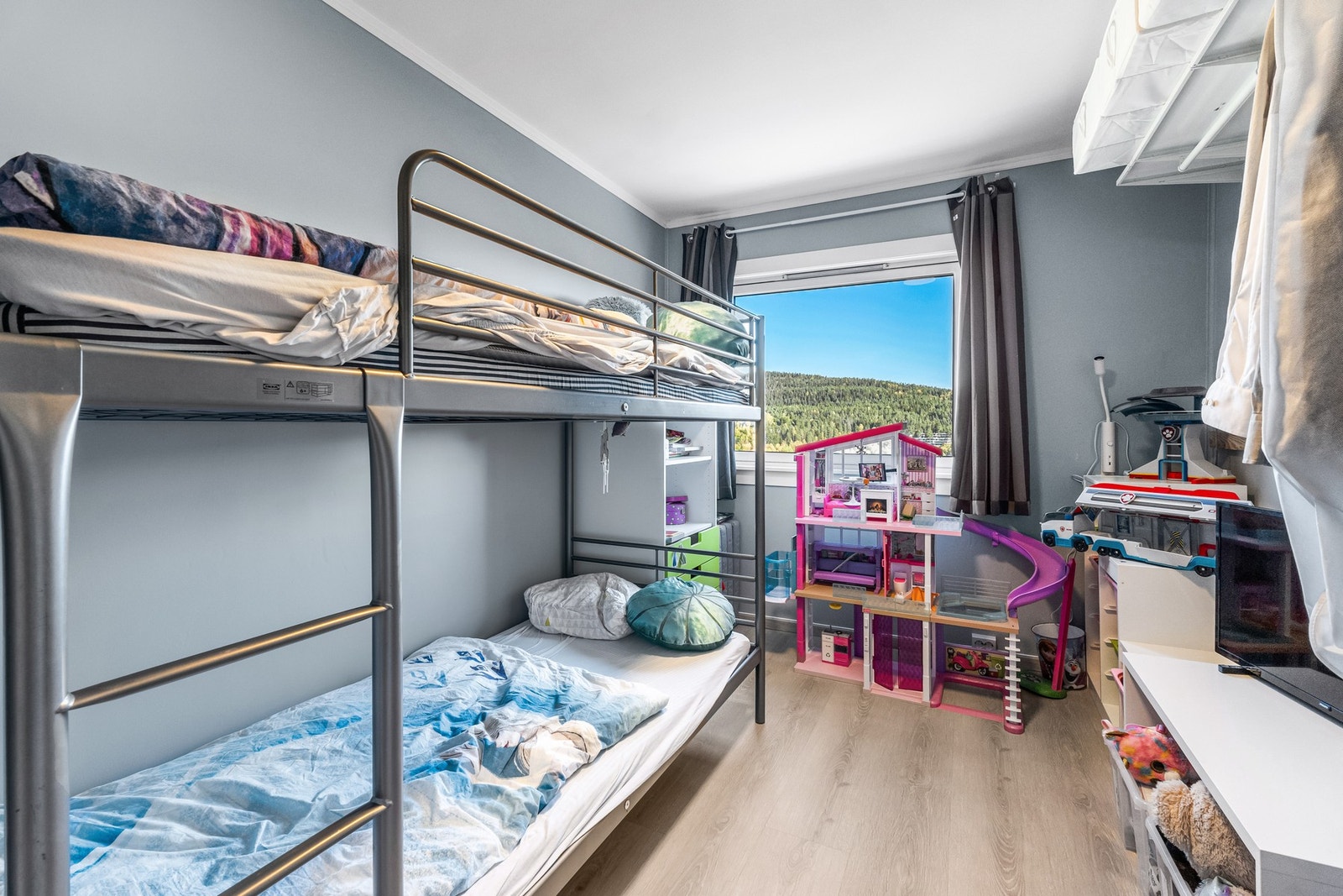 Soverom 2 - i dag er dette benyttet som barnerom Galleribilde