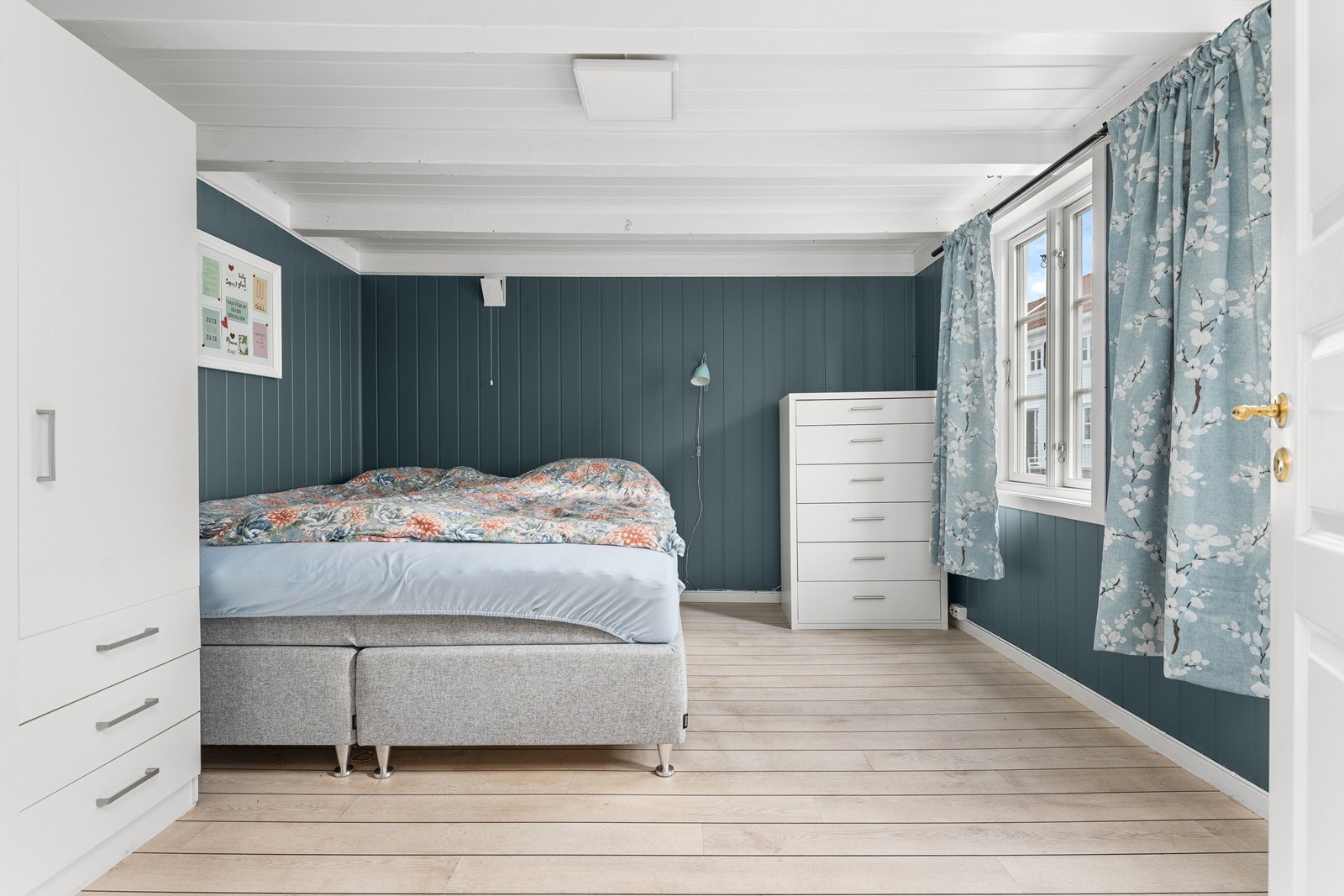 Hovedsoverommet i 1. etg (1 av 3) Galleribilde