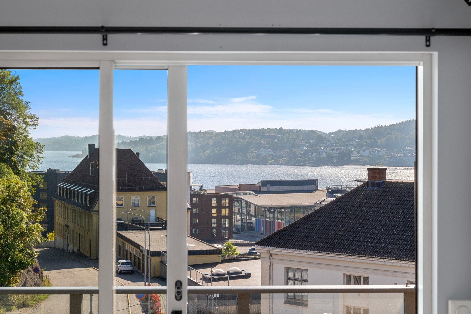 Dette er en flott utsiktsleilighet i Larvik Sentrum Galleribilde