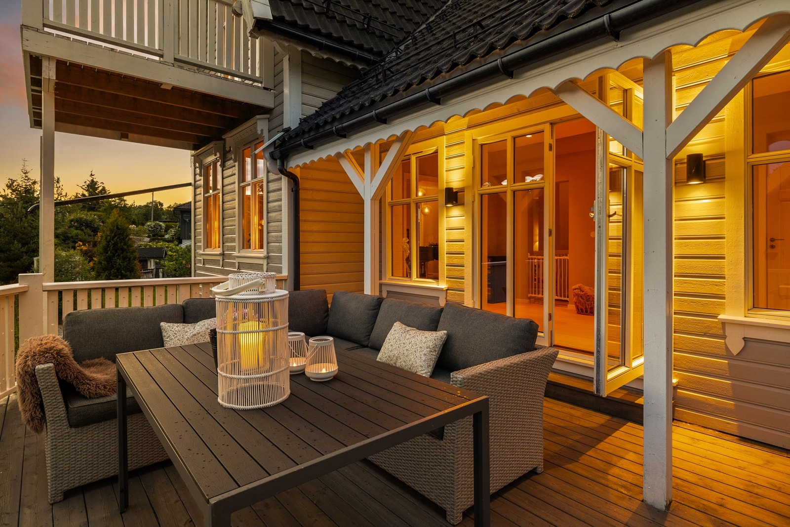 Flott stor og usjenert uteplass. Galleribilde