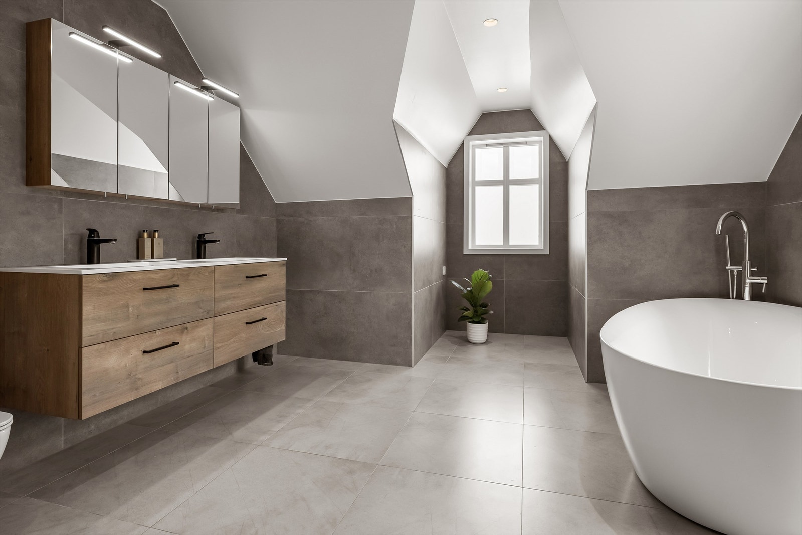 Spafølelse på baderommet i 2 etasje. Galleribilde