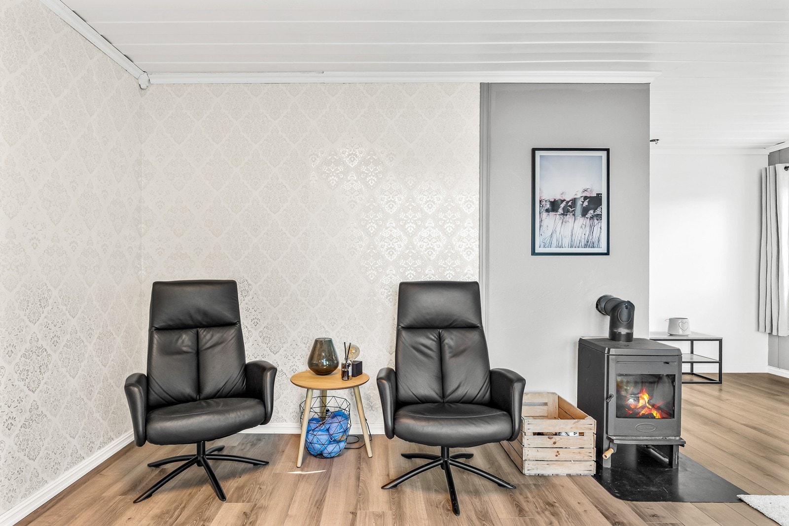 Herlig vedovn i stue Galleribilde