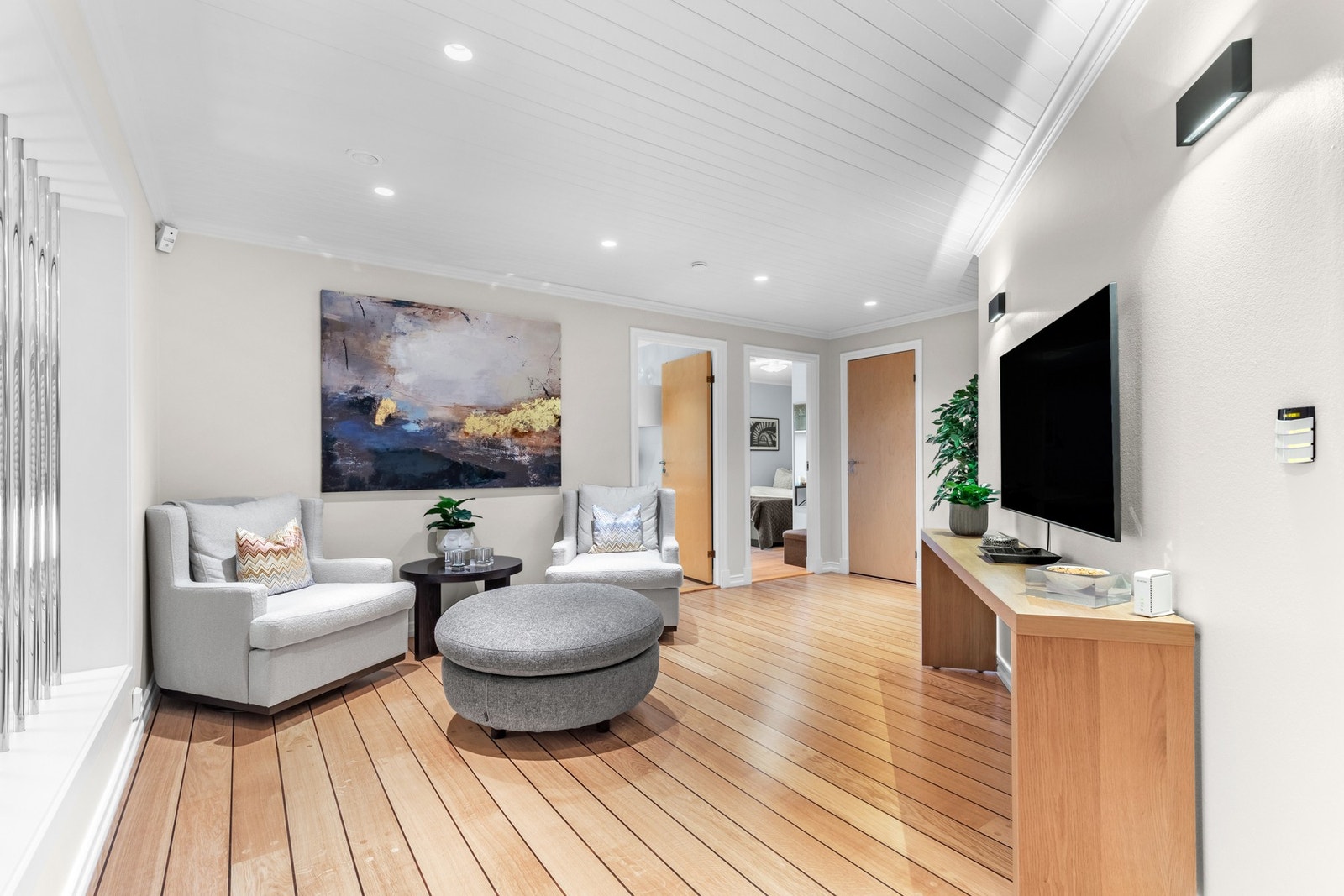 Mellomstue med tilgang til soverom og bad Galleribilde