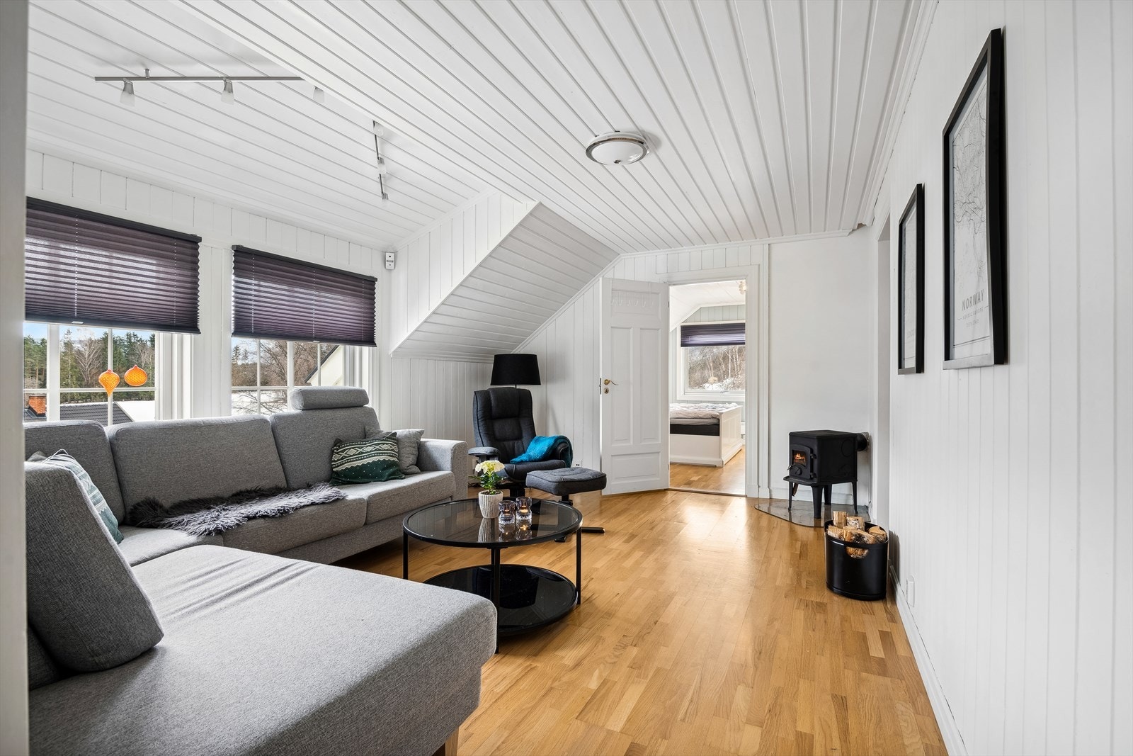 Hyggelig loftstue i 2. etasje. Galleribilde