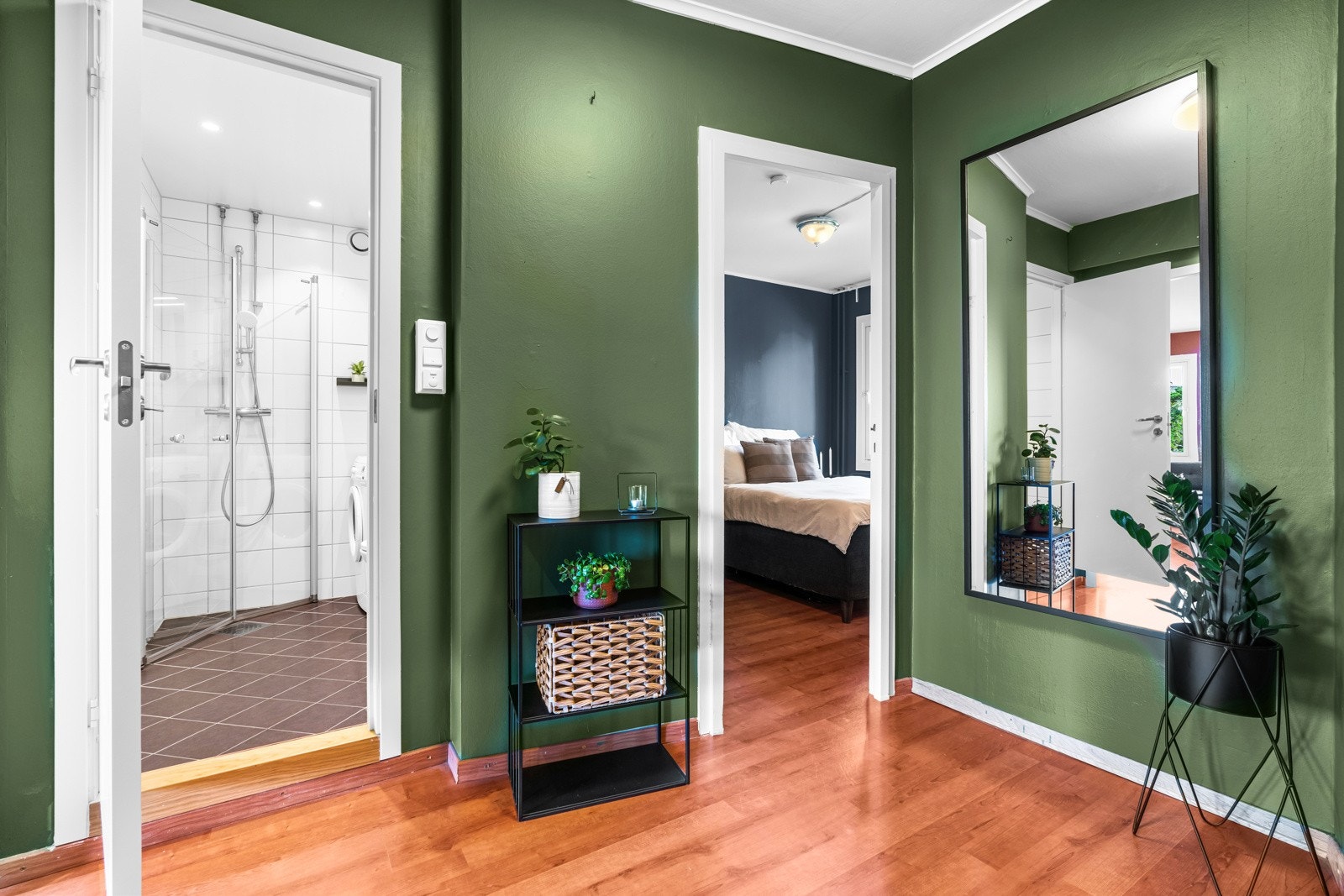 Varmtvann og fyring er inkludert i felleskostnadene. Galleribilde