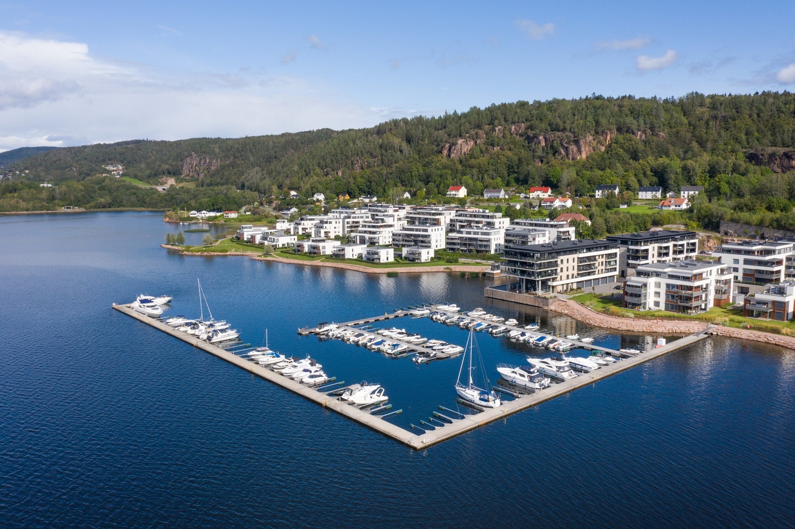 Borettslaget er en del av et større sammenhengende boligområde - Engersand Havn Sør Galleribilde