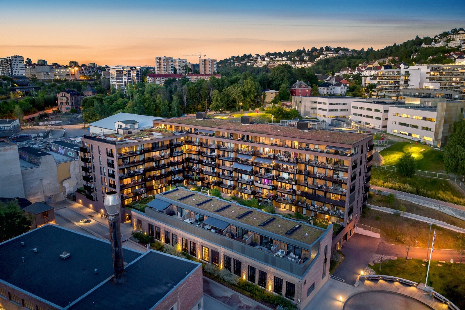 PrivatMegleren v/Sander Egerhei presenterer her Turbinveien 38 - Leiligheten ligger i "Kværnerdammen borettslag" som er at av de nyeste byggene i Kværnerbyen. Galleribilde