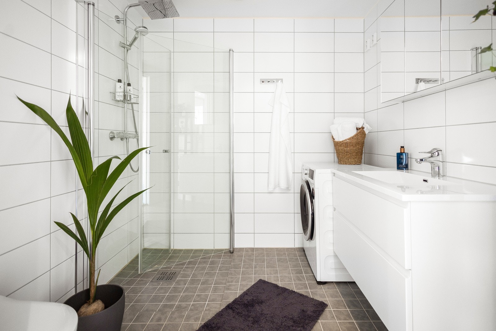 Baderom som holder en godt vedlikeholdt standard. Galleribilde