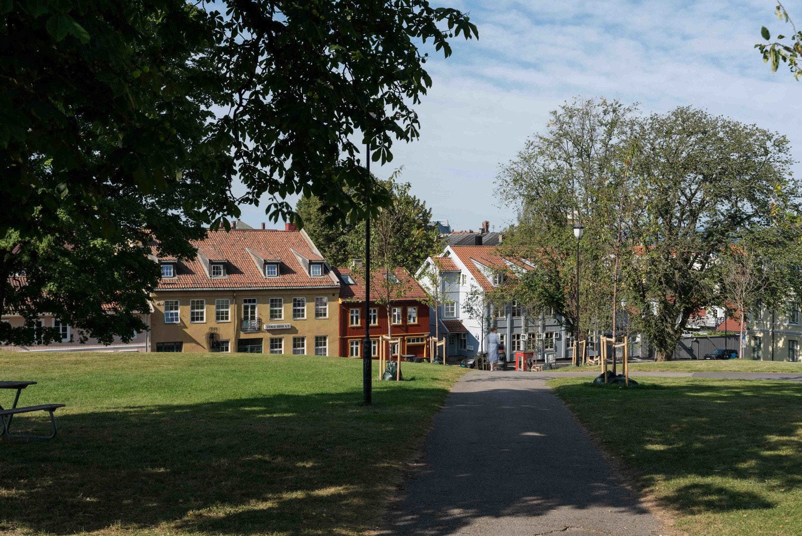 Det er heller ikke langt opp til Vålerenga med sin sjarmerende trehusbebyggelse. Galleribilde